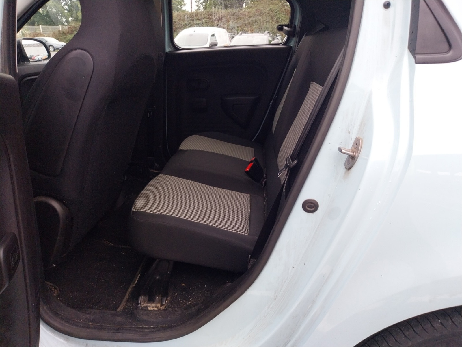 Vente en ligne Renault Twingo Electrique Twingo III E-Tech au prix de 11 890 €