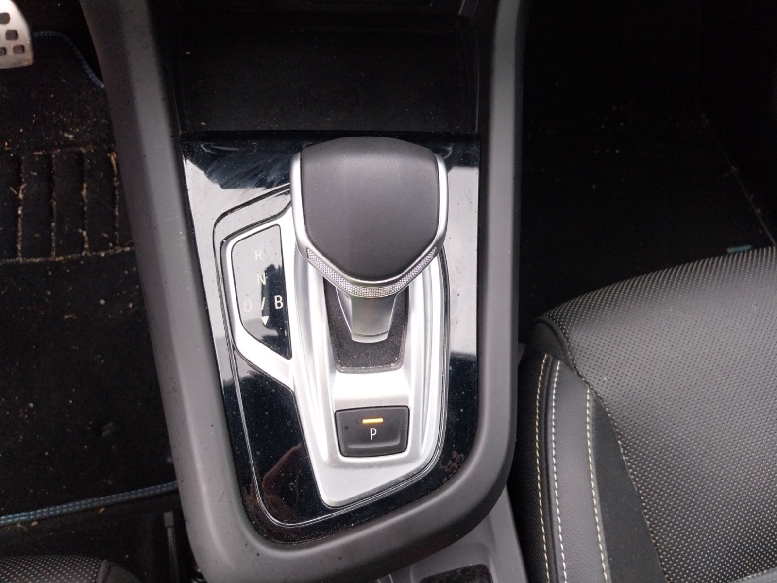 Vente en ligne Renault Arkana  E-Tech hybride 145 - 22 au prix de 22 990 €
