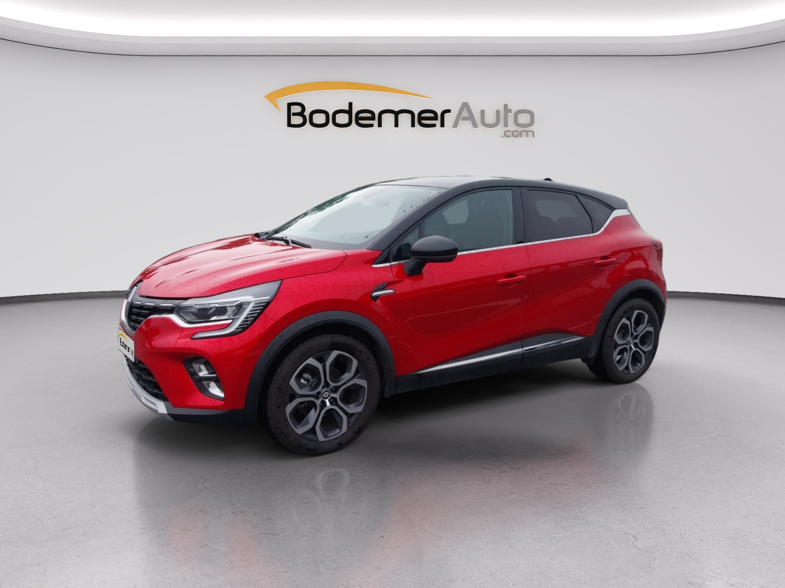 Renault Captur  E-Tech full hybrid 145 occasion de 2023 en vente à Concarneau