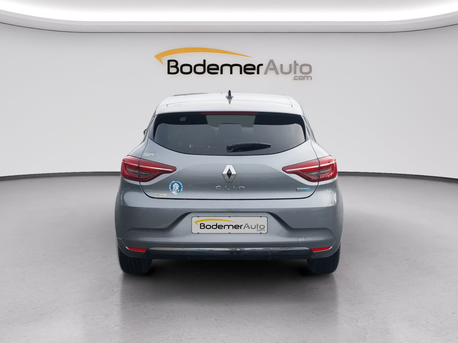 Vente en ligne Renault Clio 5 Clio E-Tech full hybrid 145 au prix de 15 990 €