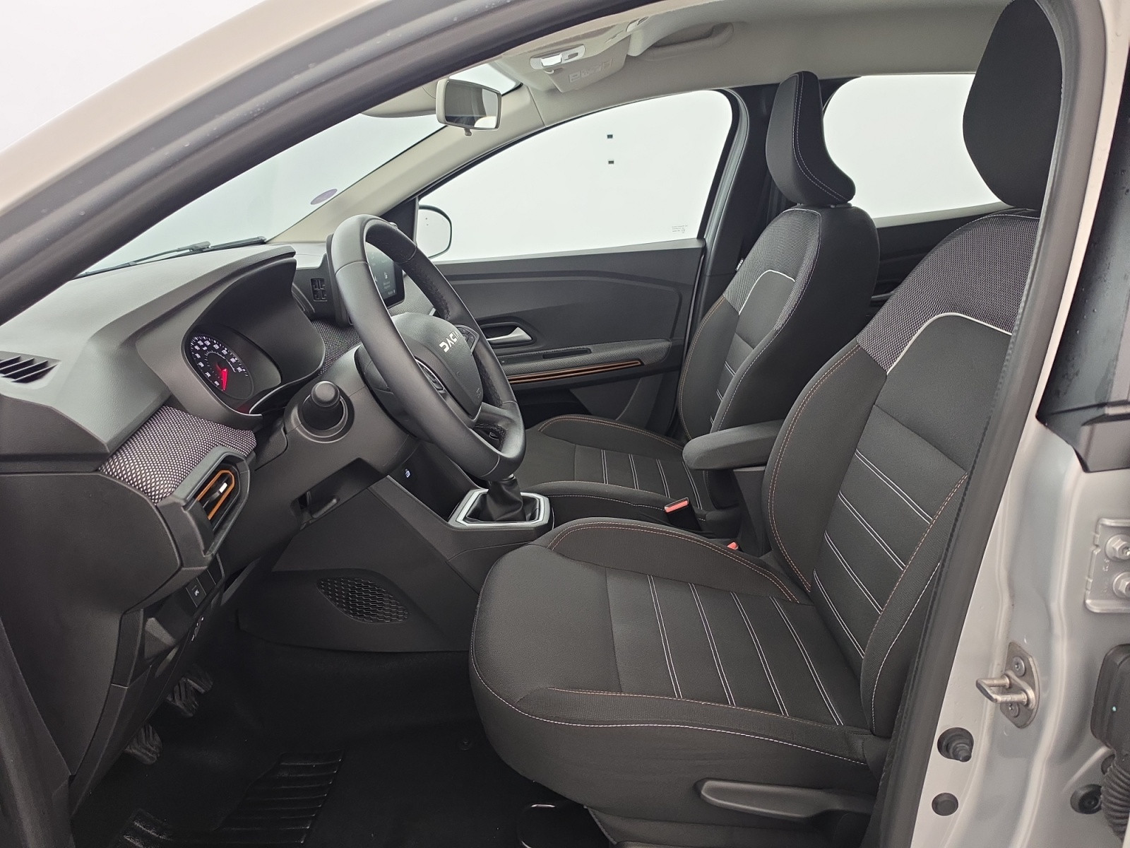 Vente en ligne Dacia Sandero  ECO-G 100 au prix de 15 750 €