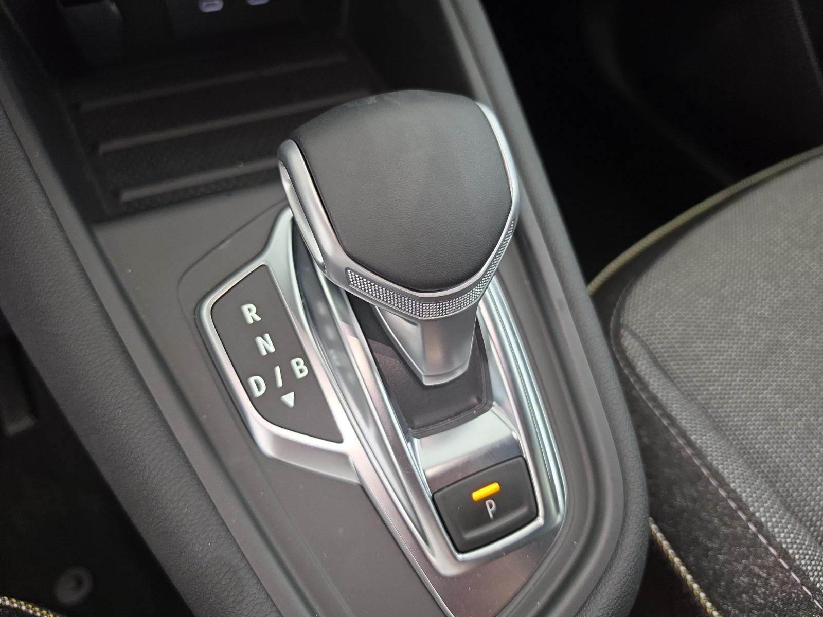 Vente en ligne Renault Symbioz  E-Tech full hybrid 145 au prix de 24 790 €