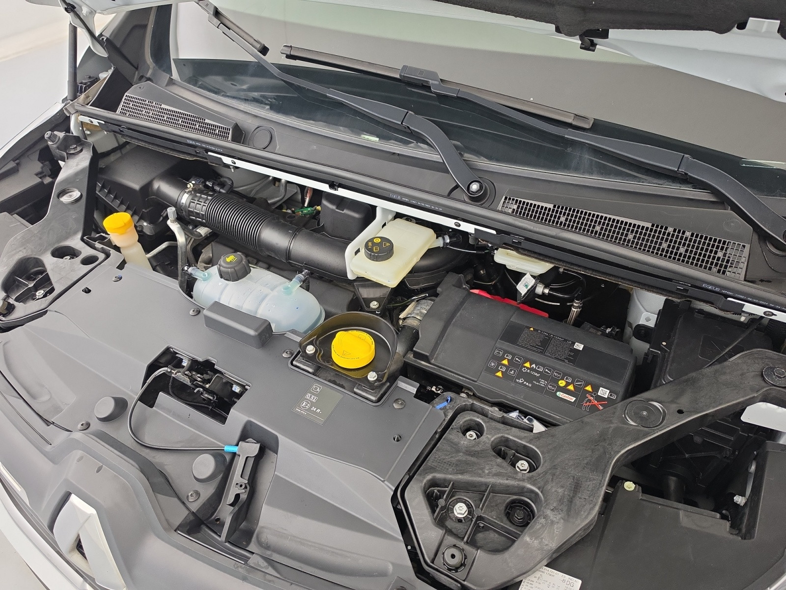 Vente en ligne Renault Trafic 3 Fourgon TRAFIC FGN L1H1 3000 KG BLUE DCI 130 au prix de 22 990 €