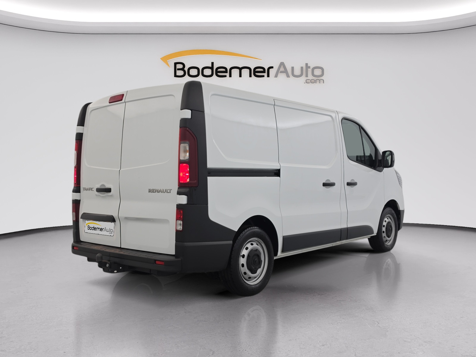 Vente en ligne Renault Trafic 3 Fourgon TRAFIC FGN L1H1 3000 KG BLUE DCI 130 au prix de 22 990 €