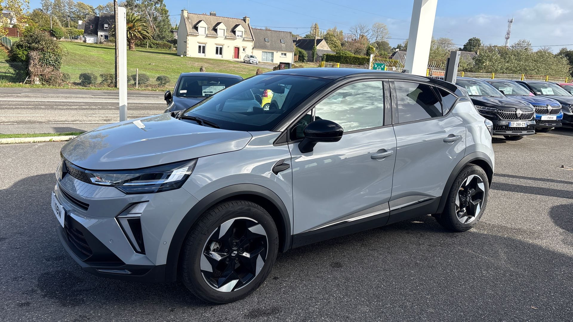 Renault Captur  E-Tech full hybrid 145 ch occasion de 2024 en vente à Concarneau