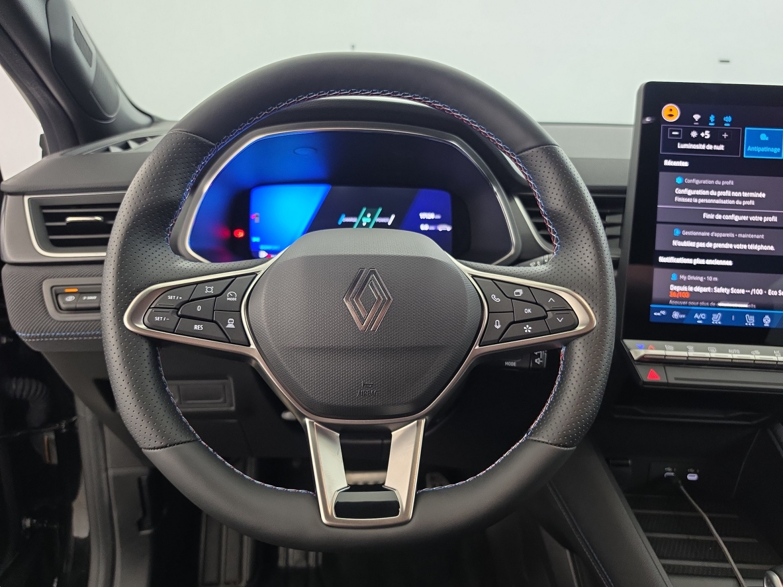 Vente en ligne Renault Symbioz  E-Tech full hybrid 145 au prix de 27 990 €