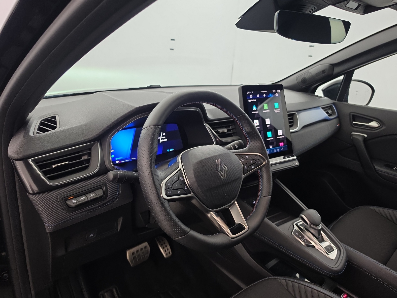 Vente en ligne Renault Symbioz  E-Tech full hybrid 145 au prix de 27 990 €