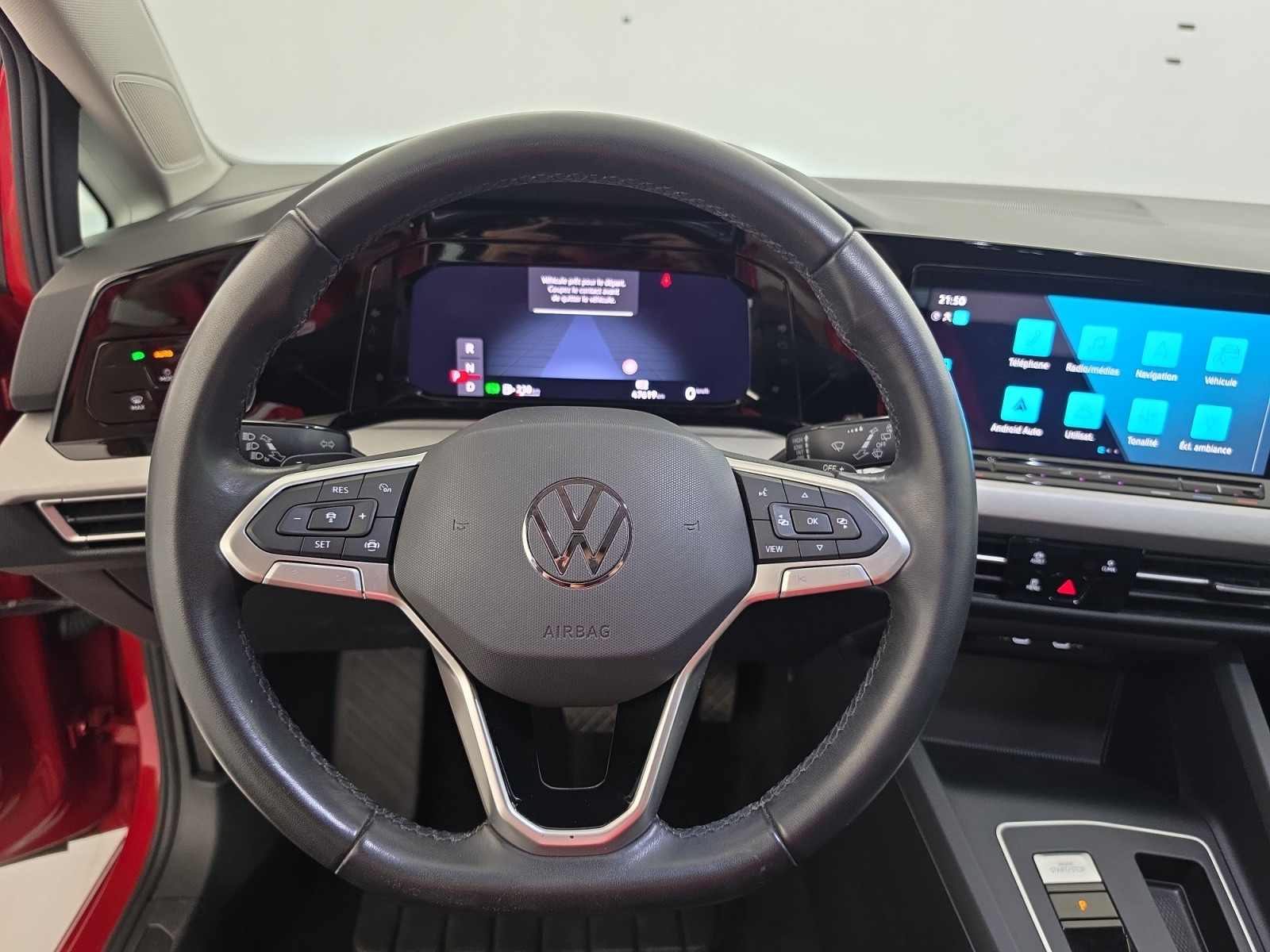Vente en ligne Volkswagen Golf SW  1.5 eTSI OPF 130 DSG7 au prix de 23 900 €