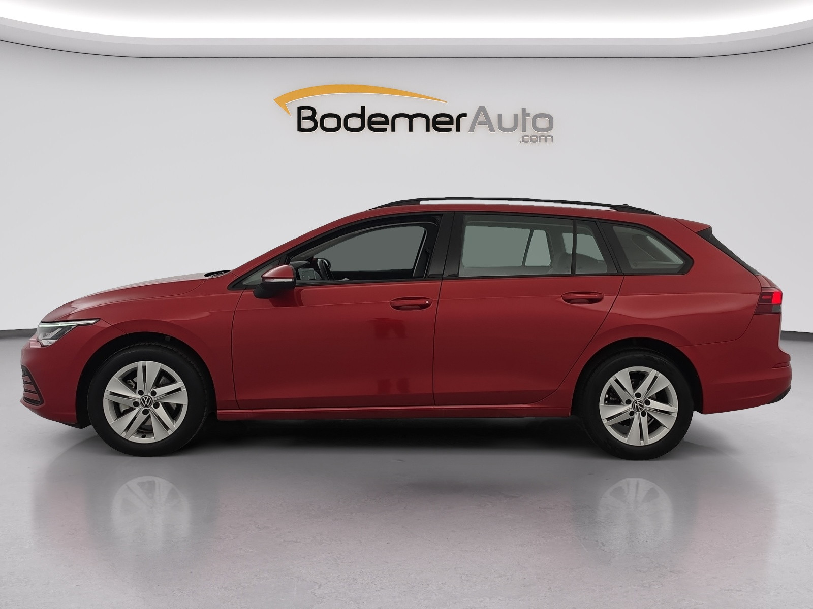 Vente en ligne Volkswagen Golf SW  1.5 eTSI OPF 130 DSG7 au prix de 23 900 €