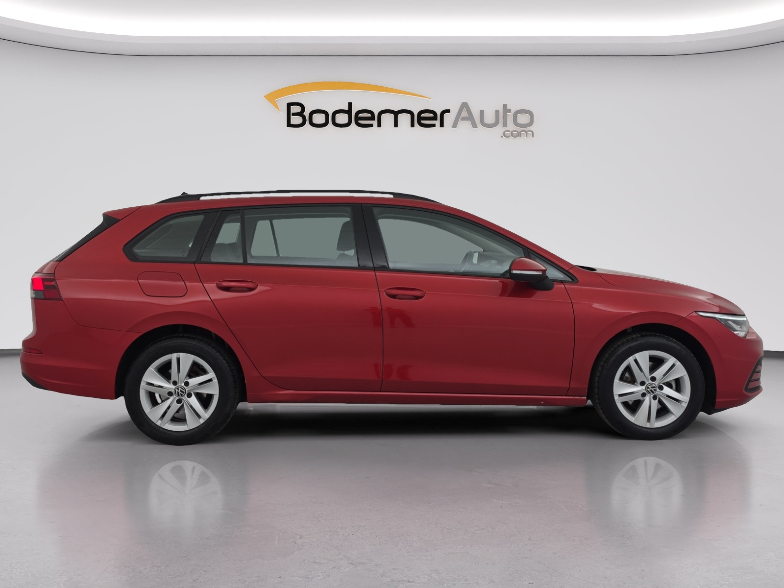Vente en ligne Volkswagen Golf SW  1.5 eTSI OPF 130 DSG7 au prix de 23 900 €
