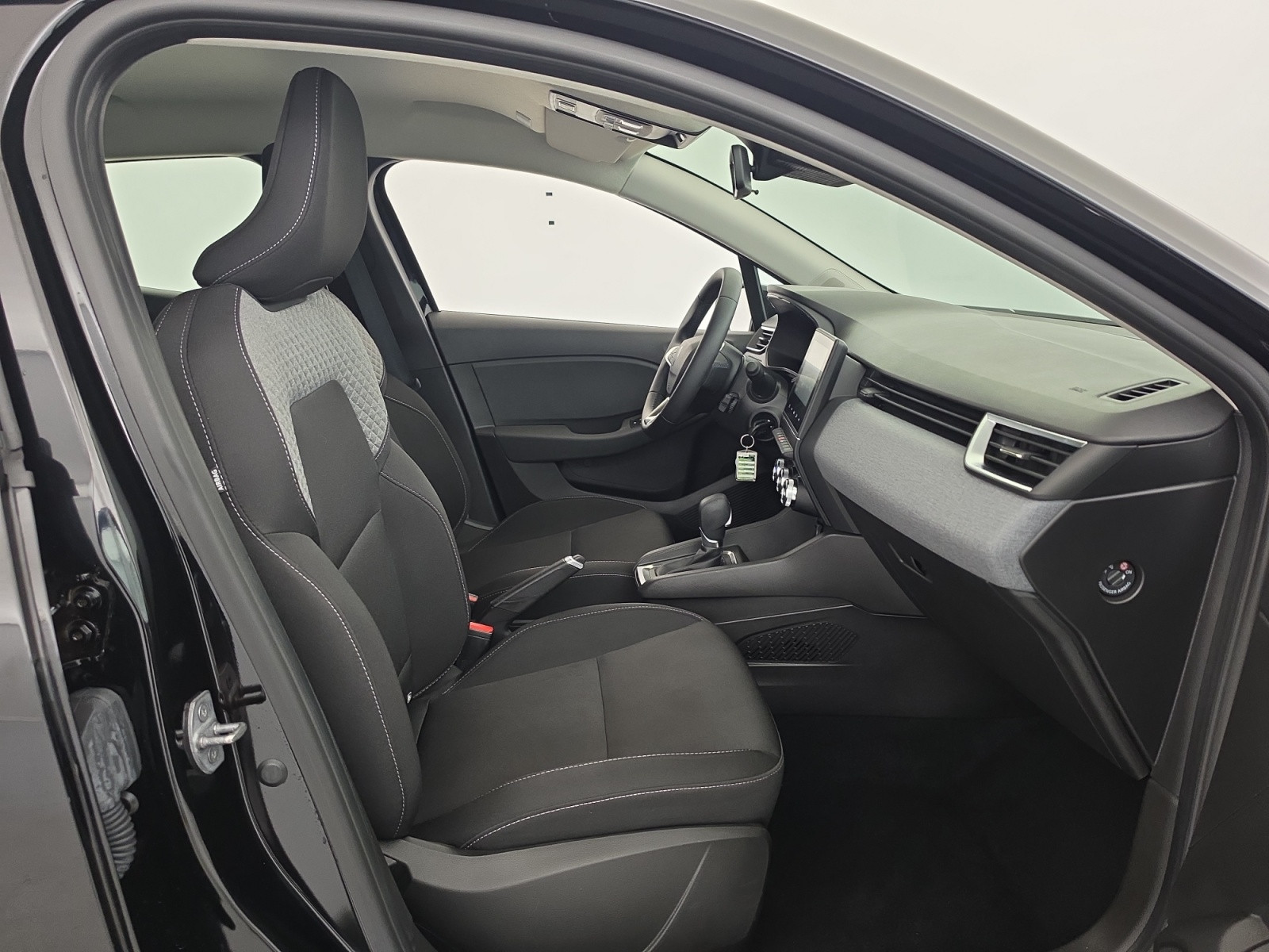 Vente en ligne Renault Clio 5 Clio E-Tech full hybrid 145 ch GSR2 au prix de 19 490 €