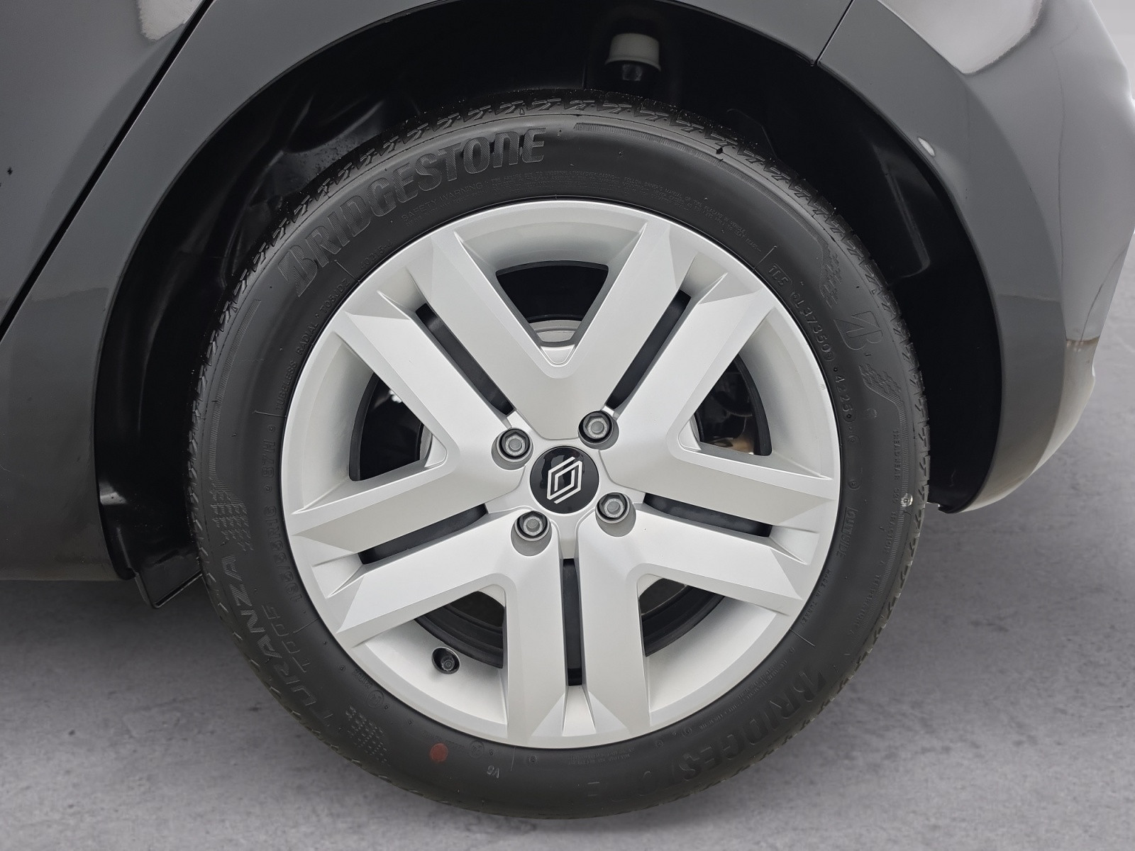 Vente en ligne Renault Clio 5 Clio E-Tech full hybrid 145 ch GSR2 au prix de 19 490 €