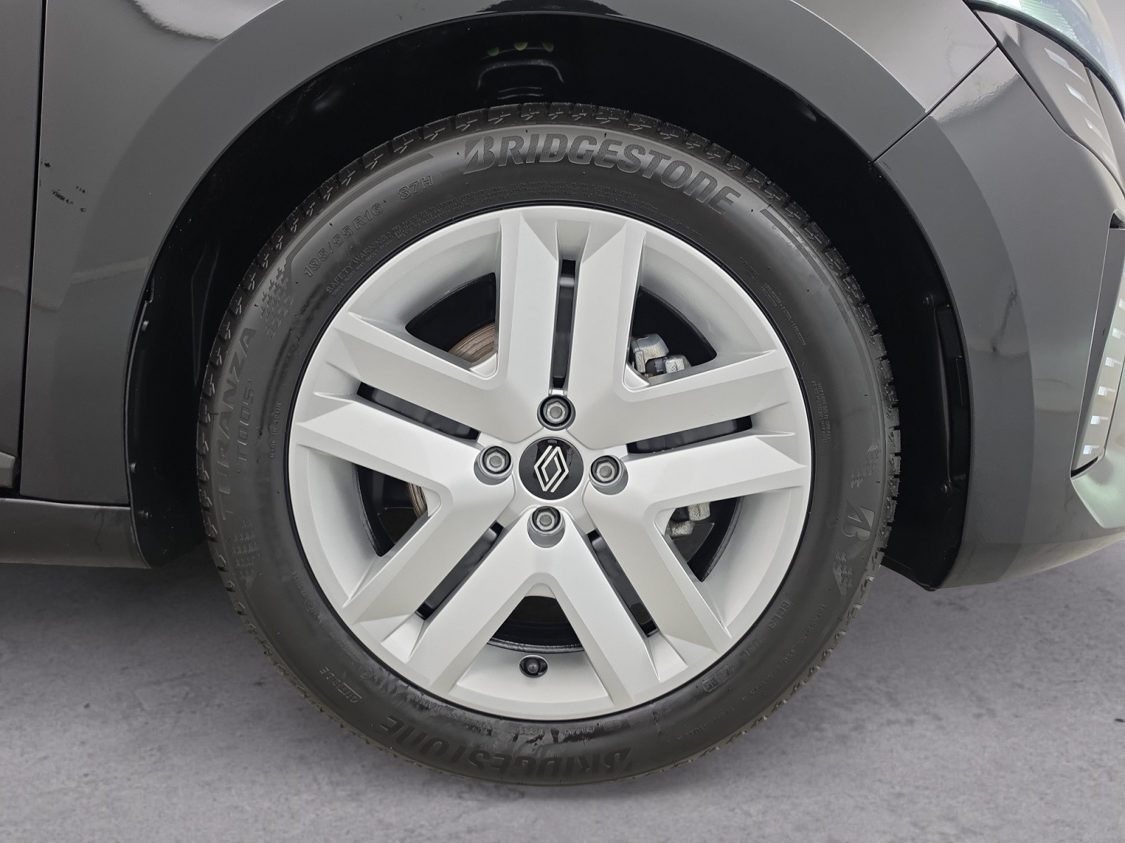 Vente en ligne Renault Clio 5 Clio E-Tech full hybrid 145 ch GSR2 au prix de 19 490 €