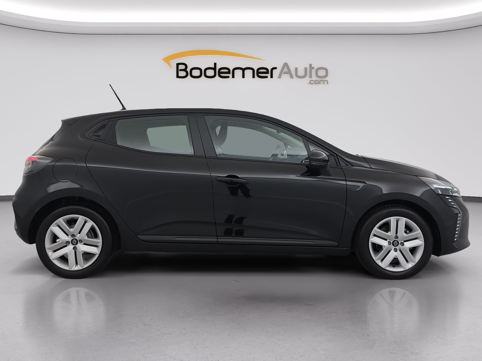 Vente en ligne Renault Clio 5 Clio E-Tech full hybrid 145 ch GSR2 au prix de 19 490 €