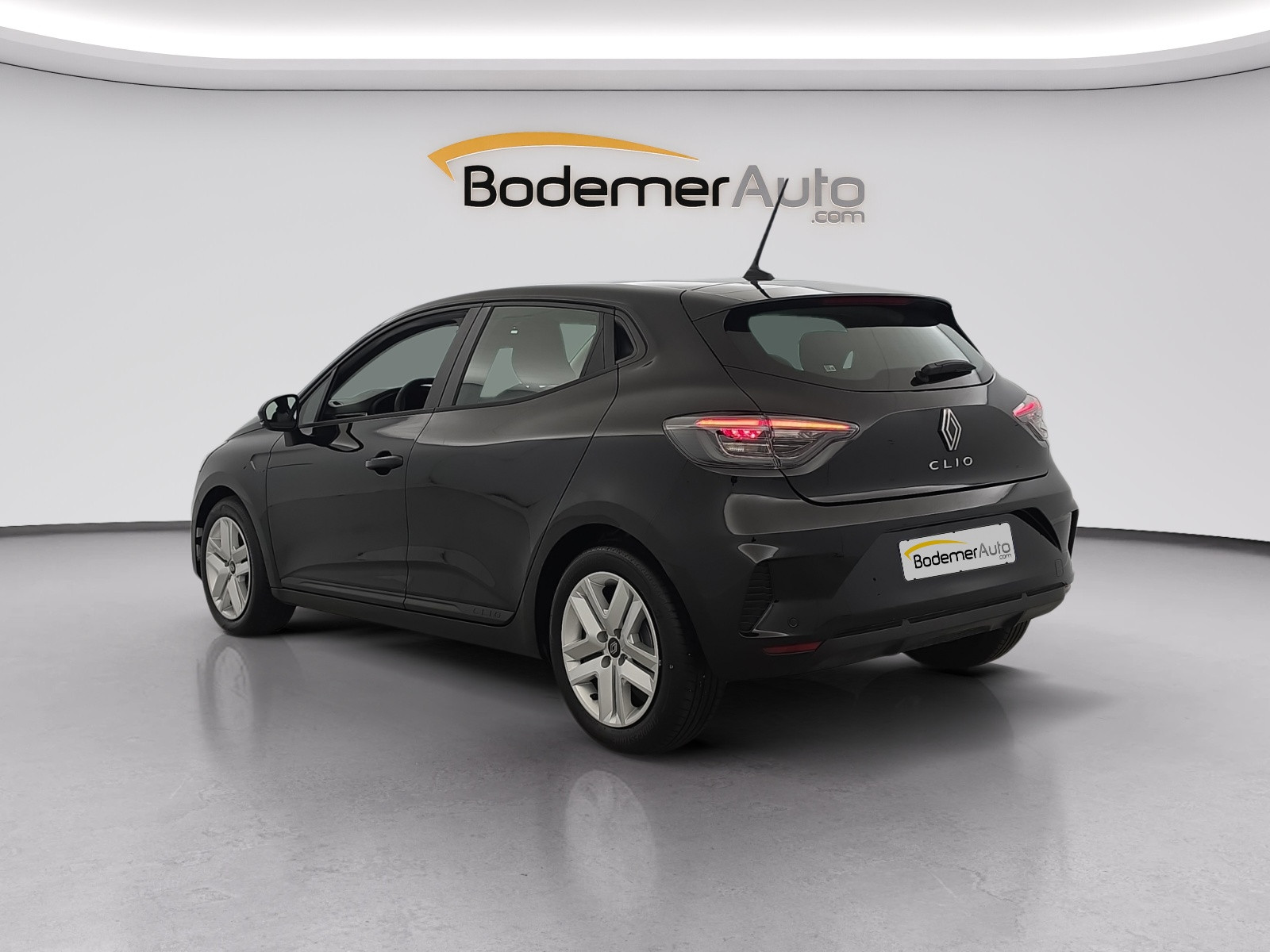 Vente en ligne Renault Clio 5 Clio E-Tech full hybrid 145 ch GSR2 au prix de 19 490 €
