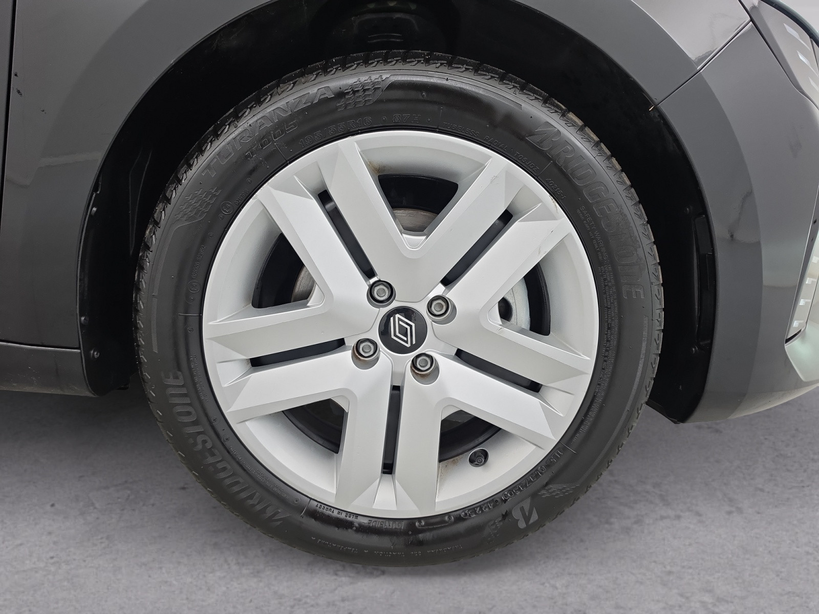 Vente en ligne Renault Clio 5 Clio E-Tech full hybrid 145 ch GSR2 au prix de 19 490 €