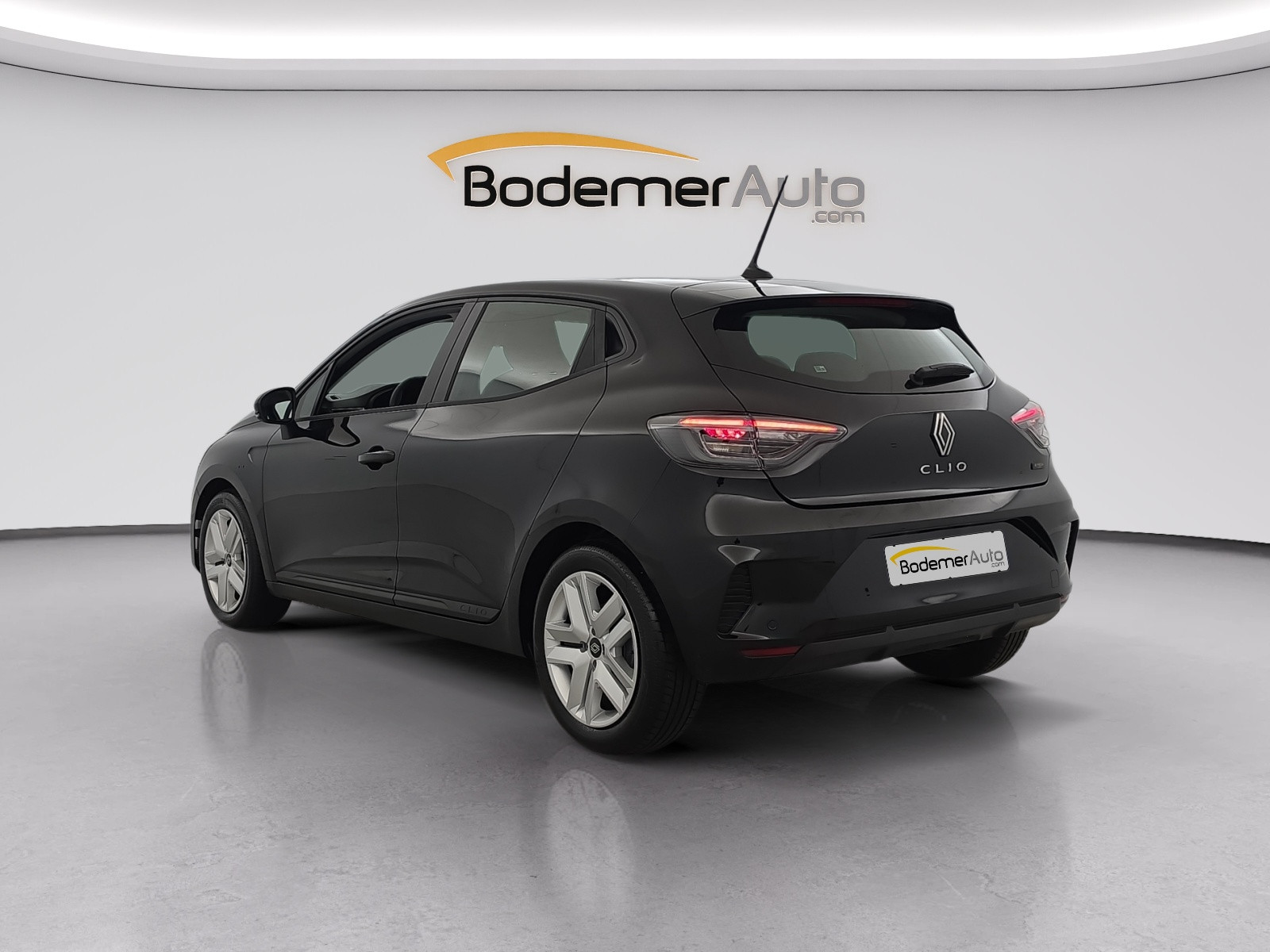 Vente en ligne Renault Clio 5 Clio E-Tech full hybrid 145 ch GSR2 au prix de 19 490 €