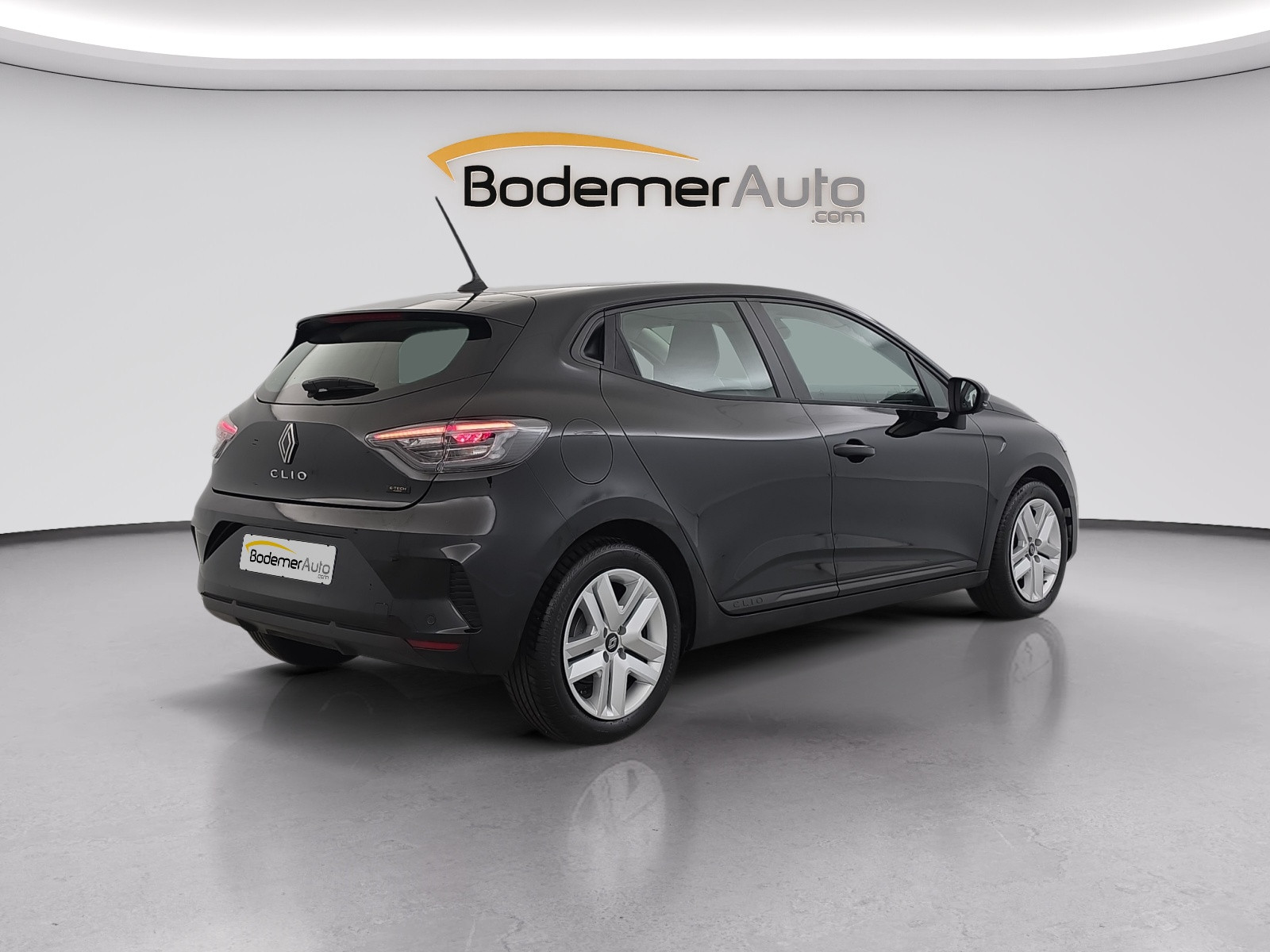 Vente en ligne Renault Clio 5 Clio E-Tech full hybrid 145 ch GSR2 au prix de 19 490 €