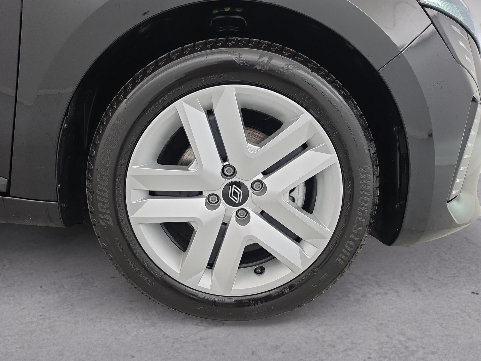 Vente en ligne Renault Clio 5 Clio E-Tech full hybrid 145 ch GSR2 au prix de 19 450 €
