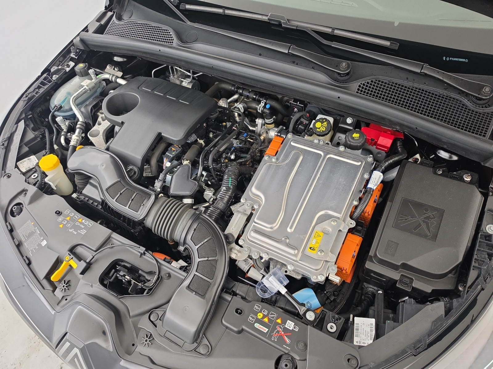 Vente en ligne Renault Clio 5 Clio E-Tech full hybrid 145 ch GSR2 au prix de 19 450 €