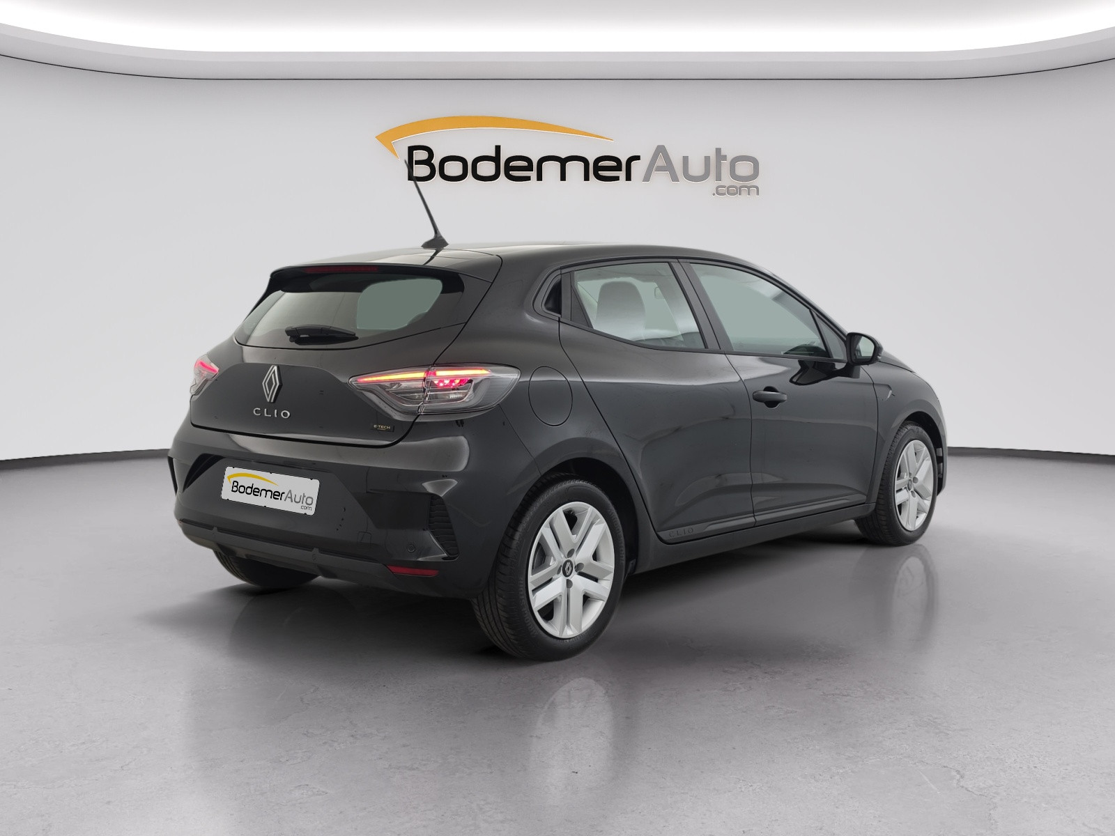 Vente en ligne Renault Clio 5 Clio E-Tech full hybrid 145 ch GSR2 au prix de 19 450 €