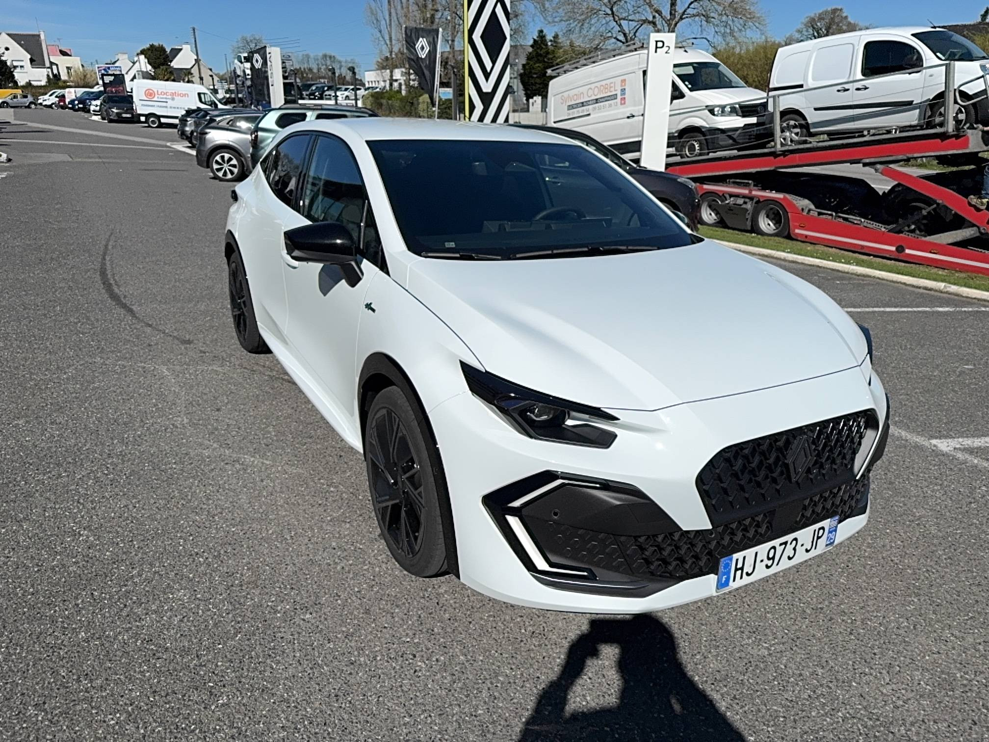 Vente en ligne Renault Clio 6 Clio E-Tech full hybrid 160 ch au prix de 29 300 €