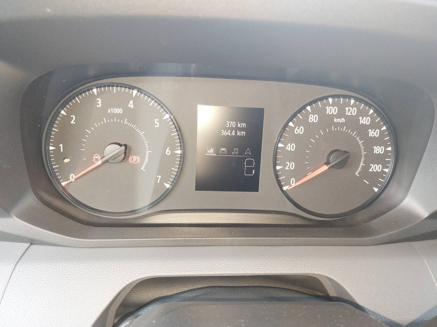 Vente en ligne Renault Master Fourgon MASTER FG BLUE DCI 170 L2H2 3T5 TR AUTO au prix de 46 400 €