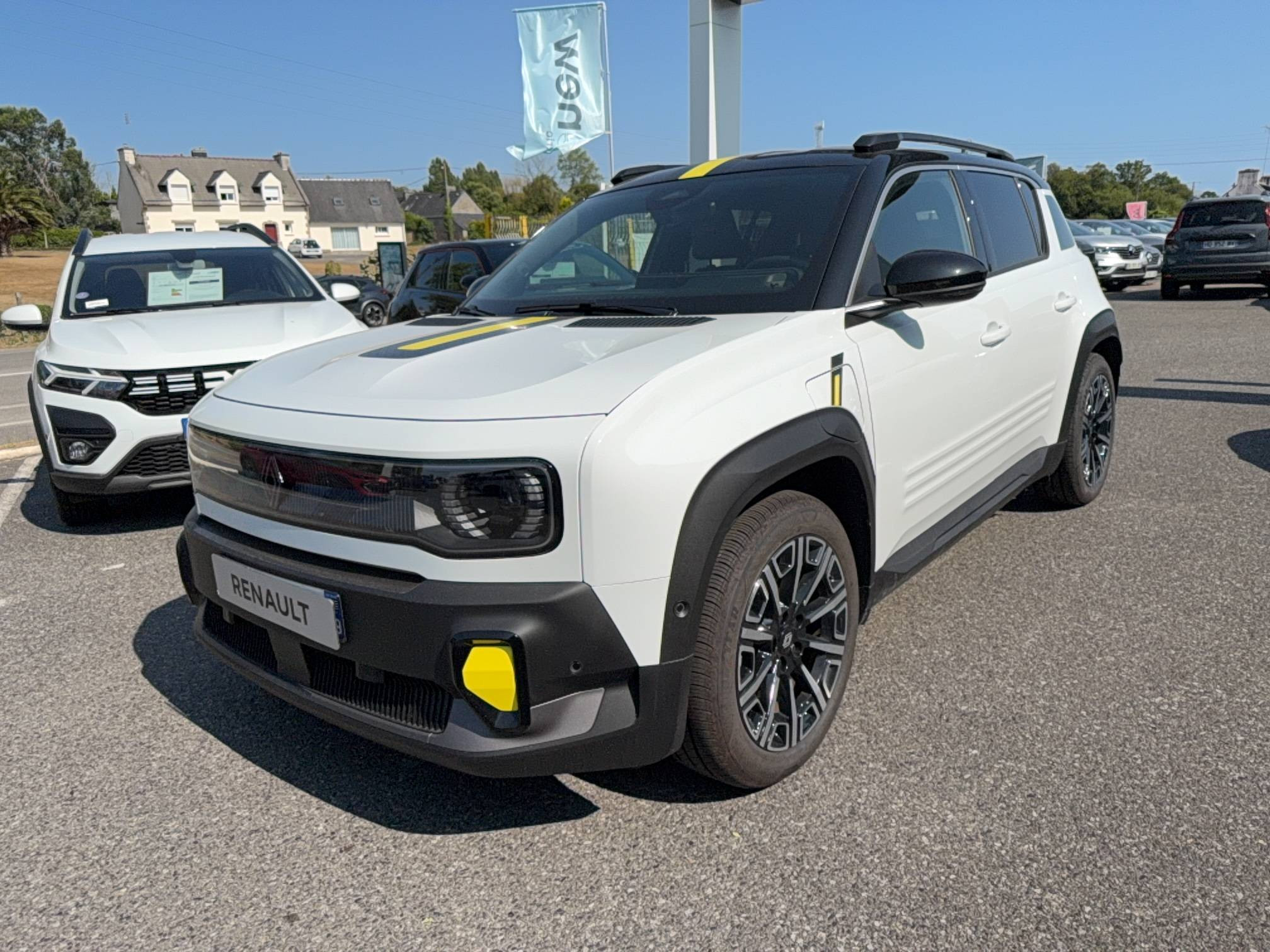 Renault R4 E-Tech  150 ch autonomie confort occasion de 2025 en vente à Concarneau