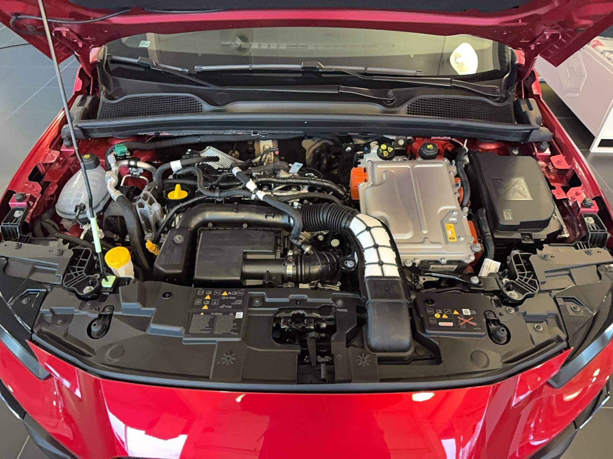 Vente en ligne Renault Clio 6 Clio E-Tech full hybrid 160 ch au prix de 28 290 €