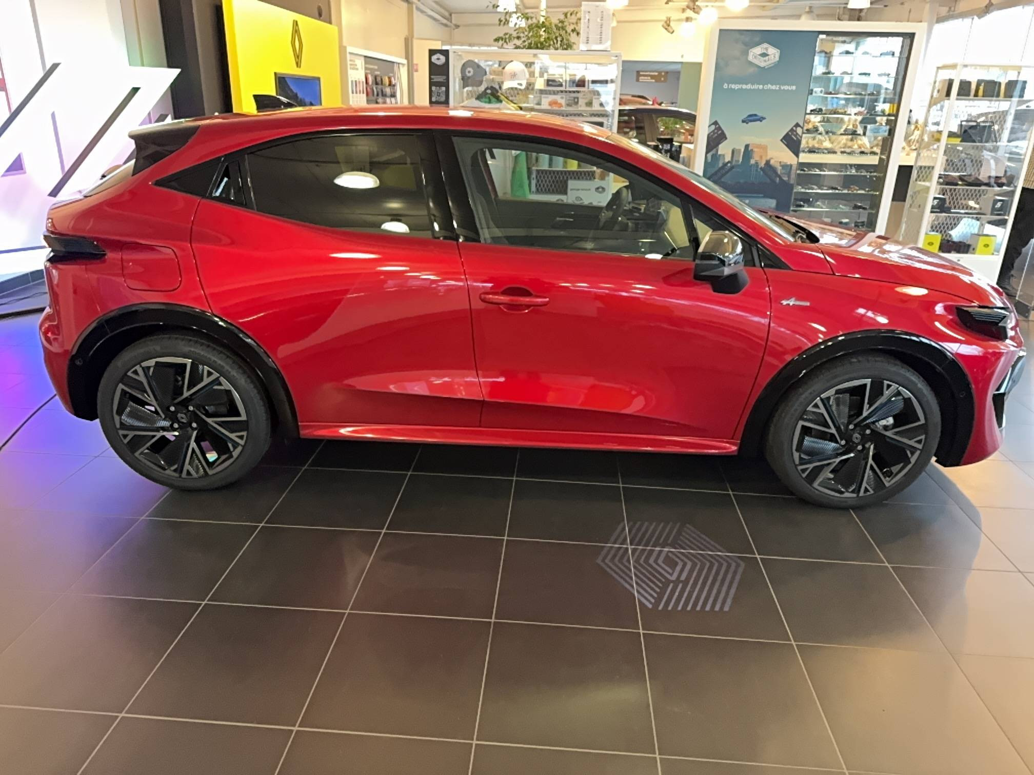 Vente en ligne Renault Clio 6 Clio E-Tech full hybrid 160 ch au prix de 28 290 €
