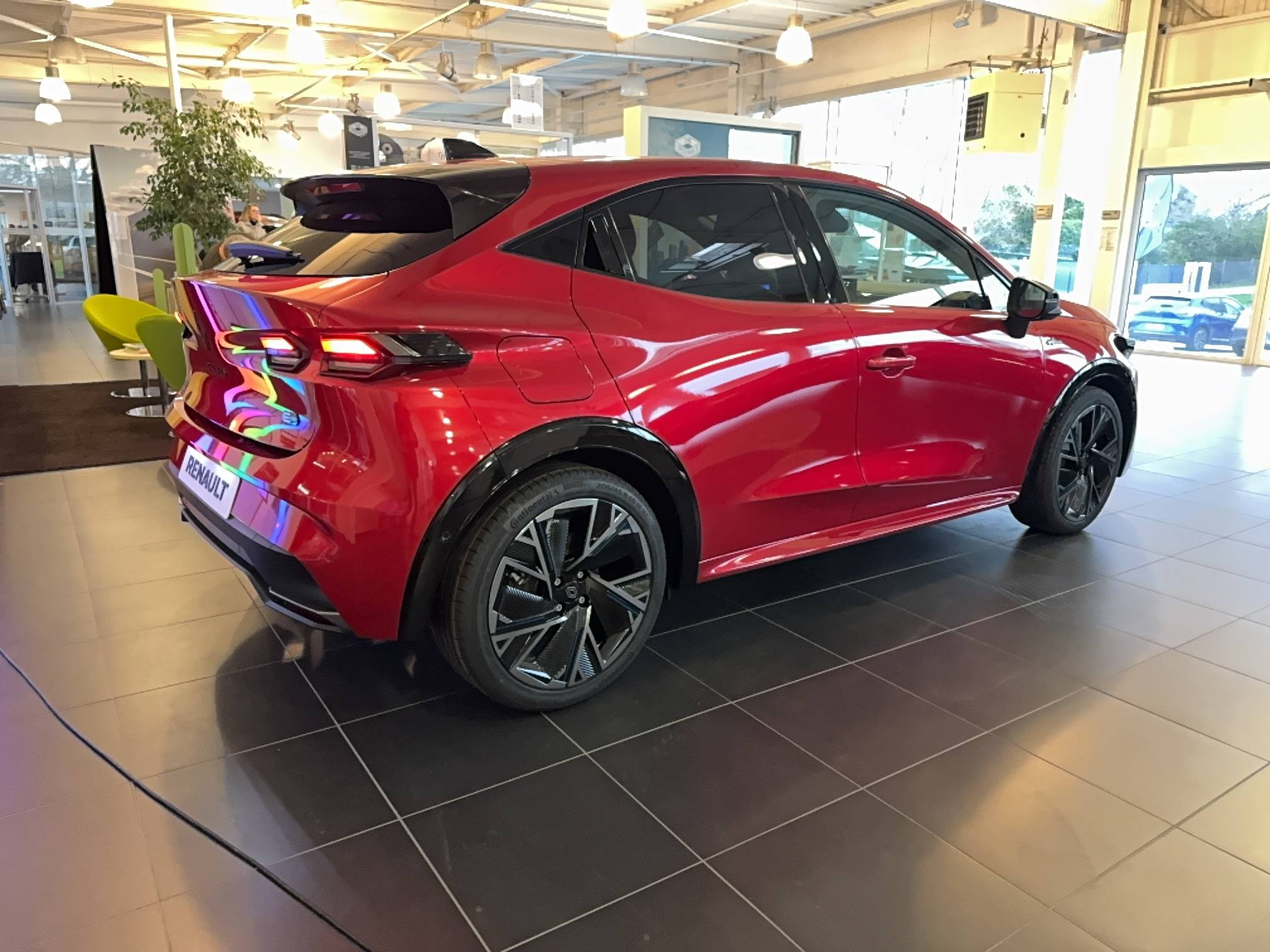 Vente en ligne Renault Clio 6 Clio E-Tech full hybrid 160 ch au prix de 28 290 €