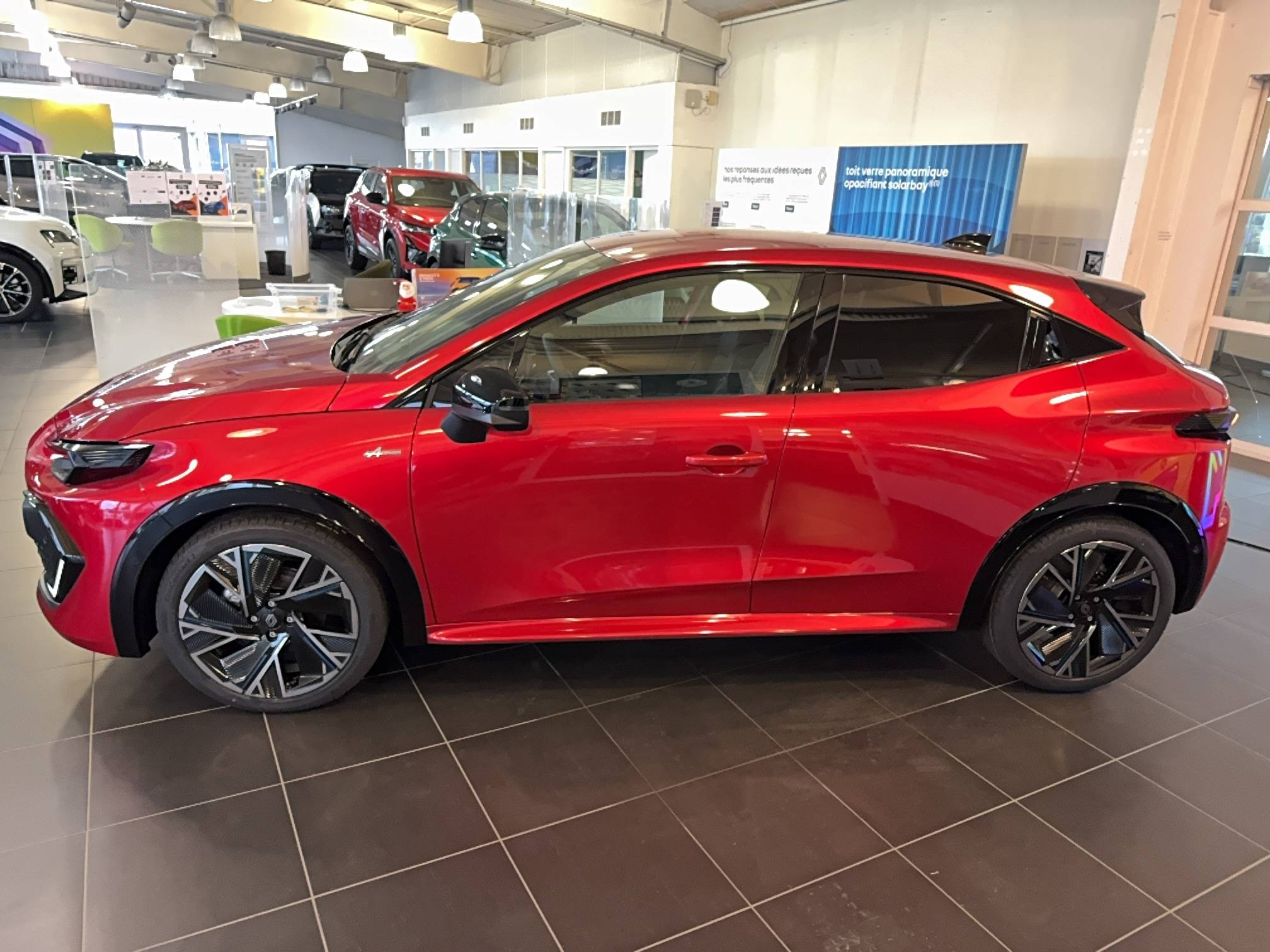Vente en ligne Renault Clio 6 Clio E-Tech full hybrid 160 ch au prix de 28 290 €