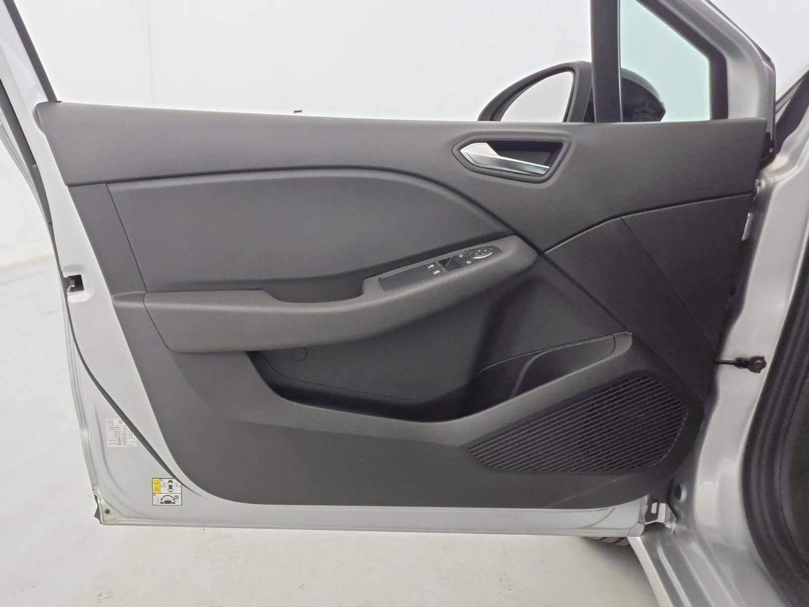Vente en ligne Renault Clio 5 Clio TCe 90 au prix de 13 990 €