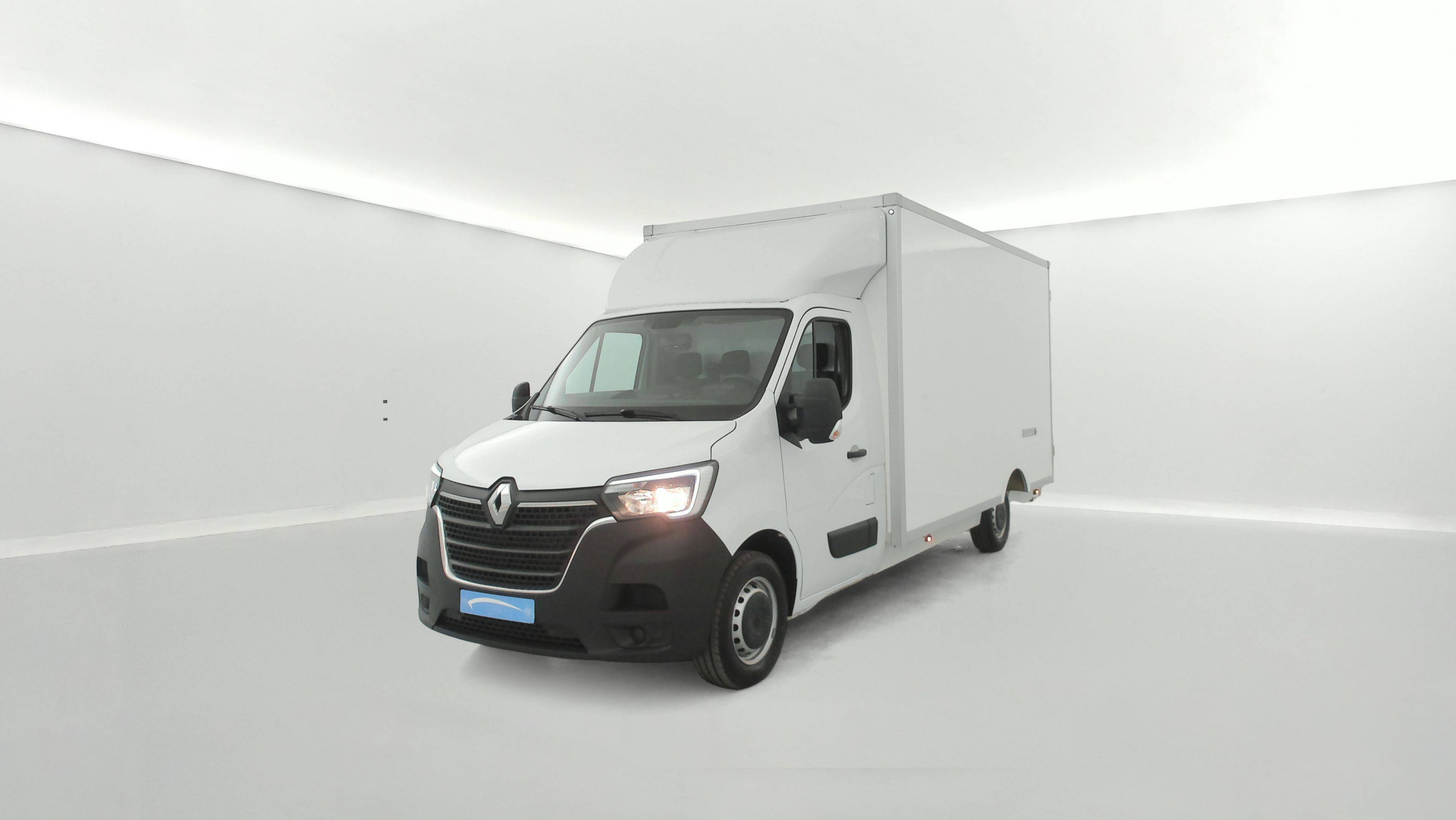 Renault Master 3 Châssis Cabine MASTER GRAND VOLUME 20M DCI 145 EURO VI occasion de 2024 en vente à Concarneau