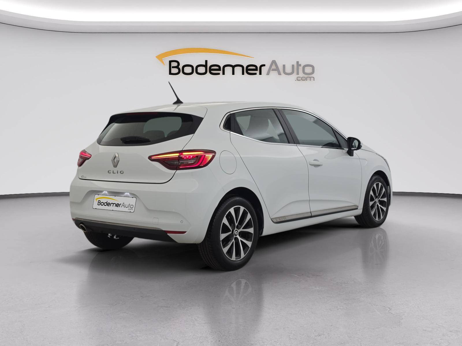 Vente en ligne Renault Clio 5 Clio TCe 90 - 21N au prix de 14 260 €