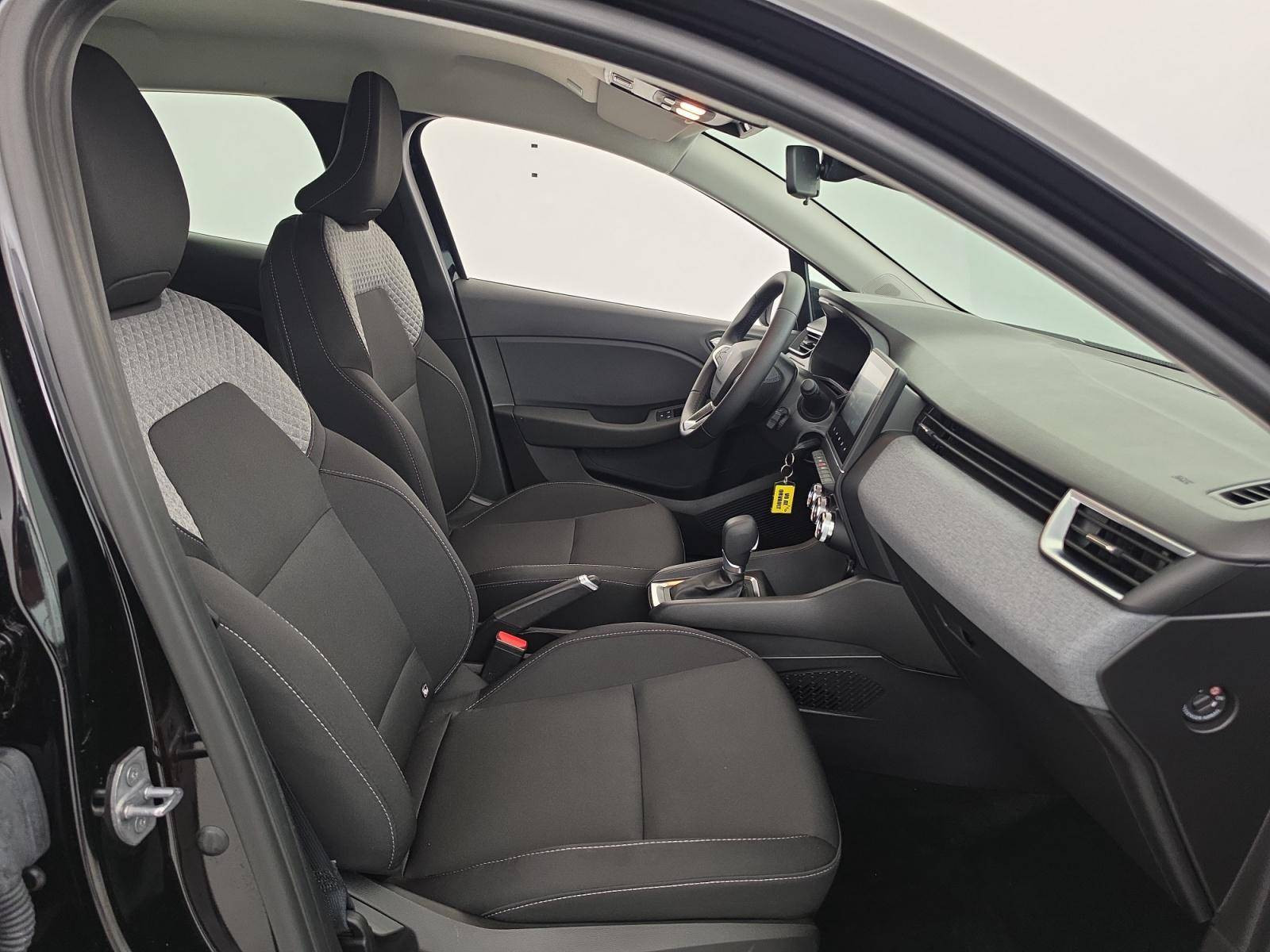 Vente en ligne Renault Clio 5 Clio E-Tech full hybrid 145 ch GSR2 au prix de 18 990 €