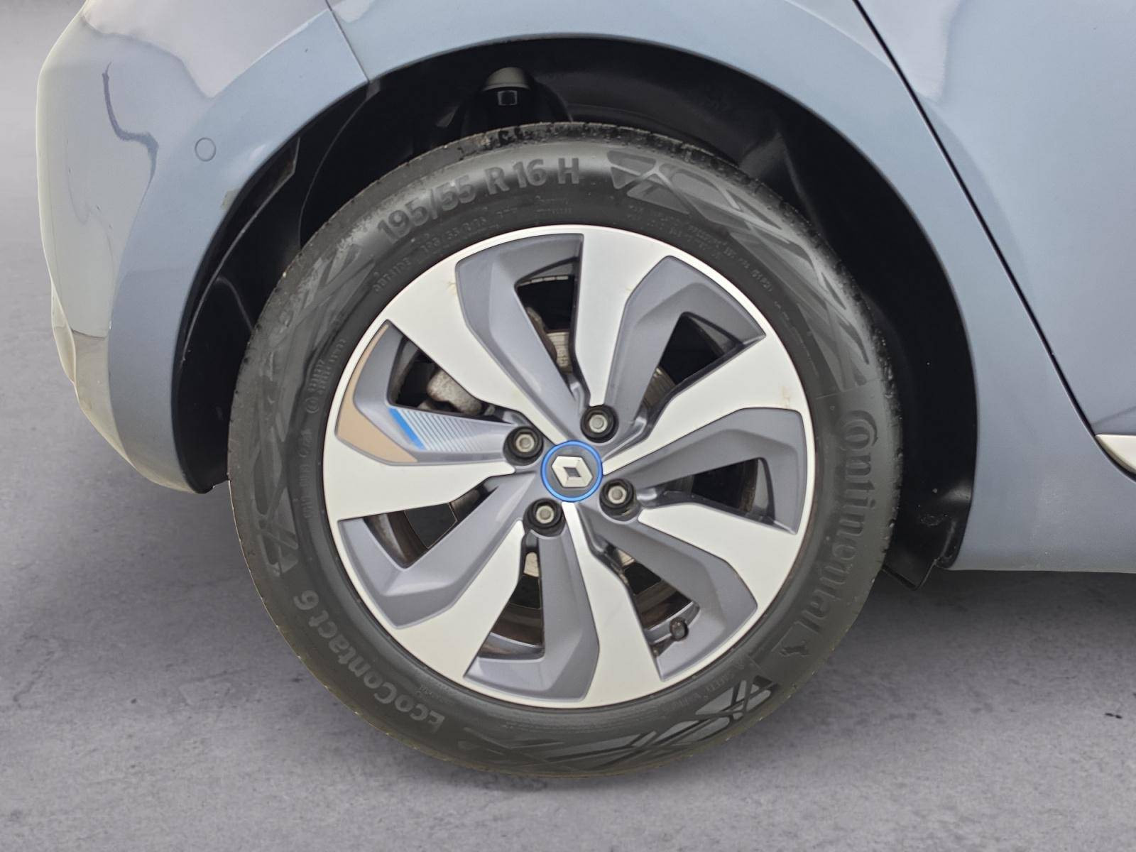 Vente en ligne Renault Clio 5 Clio E-Tech 140 - 21 au prix de 15 840 €