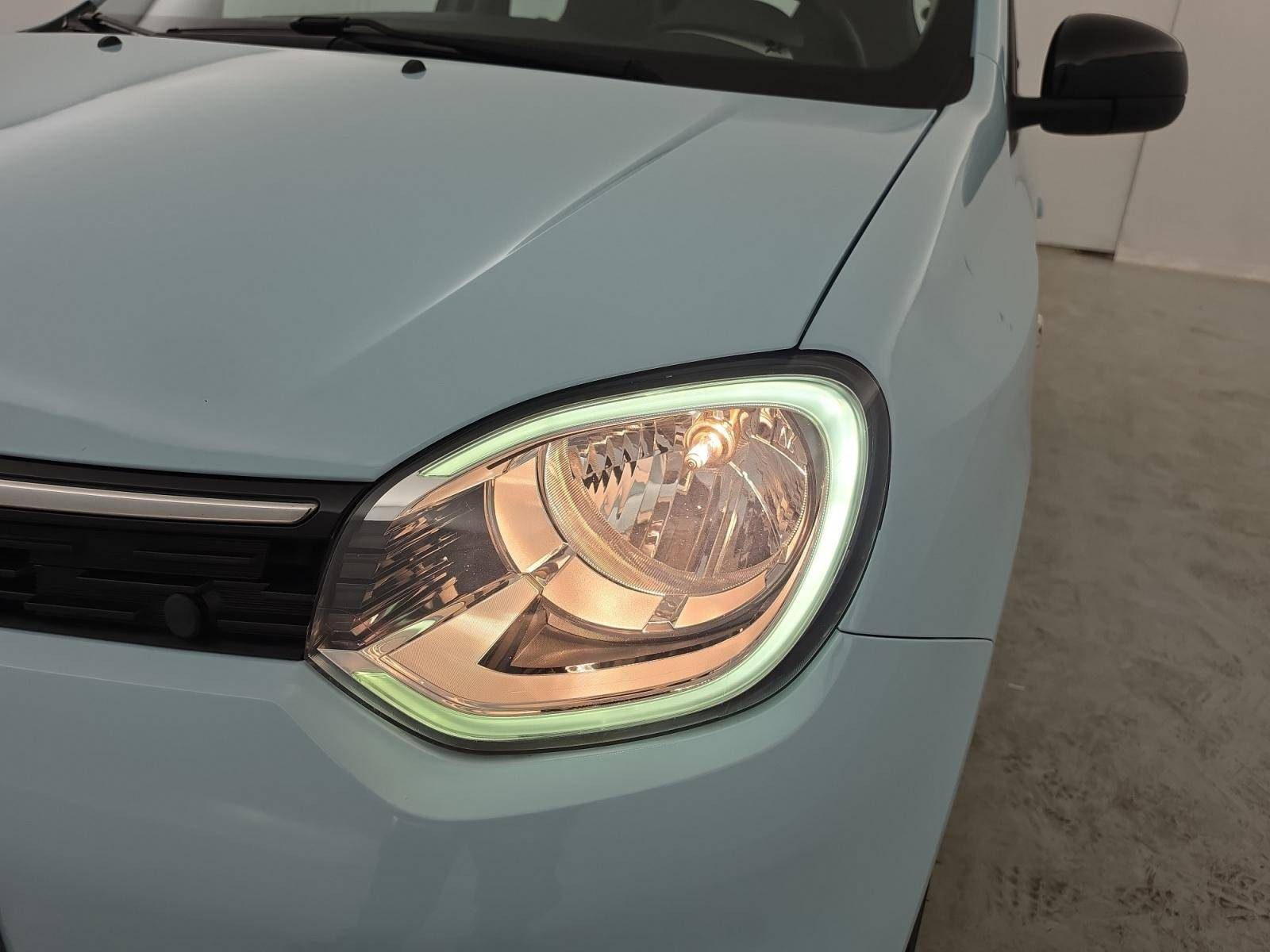 Vente en ligne Renault Twingo Electrique Twingo III E-Tech au prix de 11 990 €