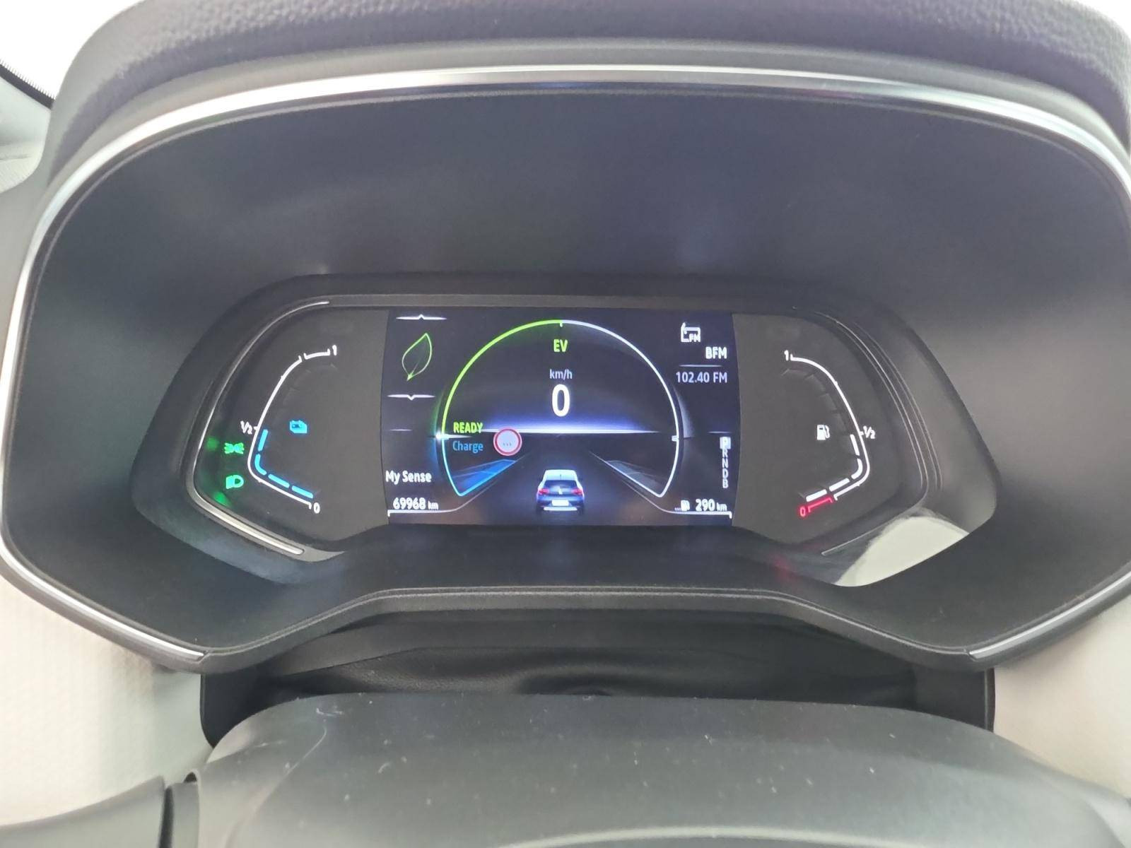 Vente en ligne Renault Clio 5 Clio E-Tech 140 - 21 au prix de 15 840 €