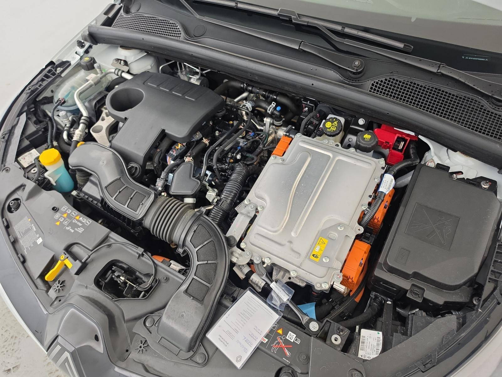 Vente en ligne Renault Clio 5 Clio E-Tech full hybrid 145 ch GSR2 au prix de 18 990 €