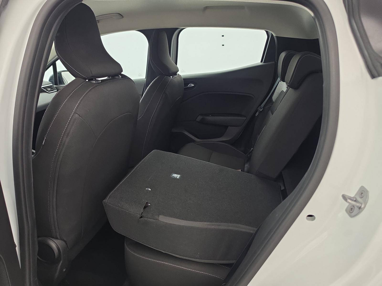 Vente en ligne Renault Clio 5 Clio E-Tech full hybrid 145 ch GSR2 au prix de 18 990 €