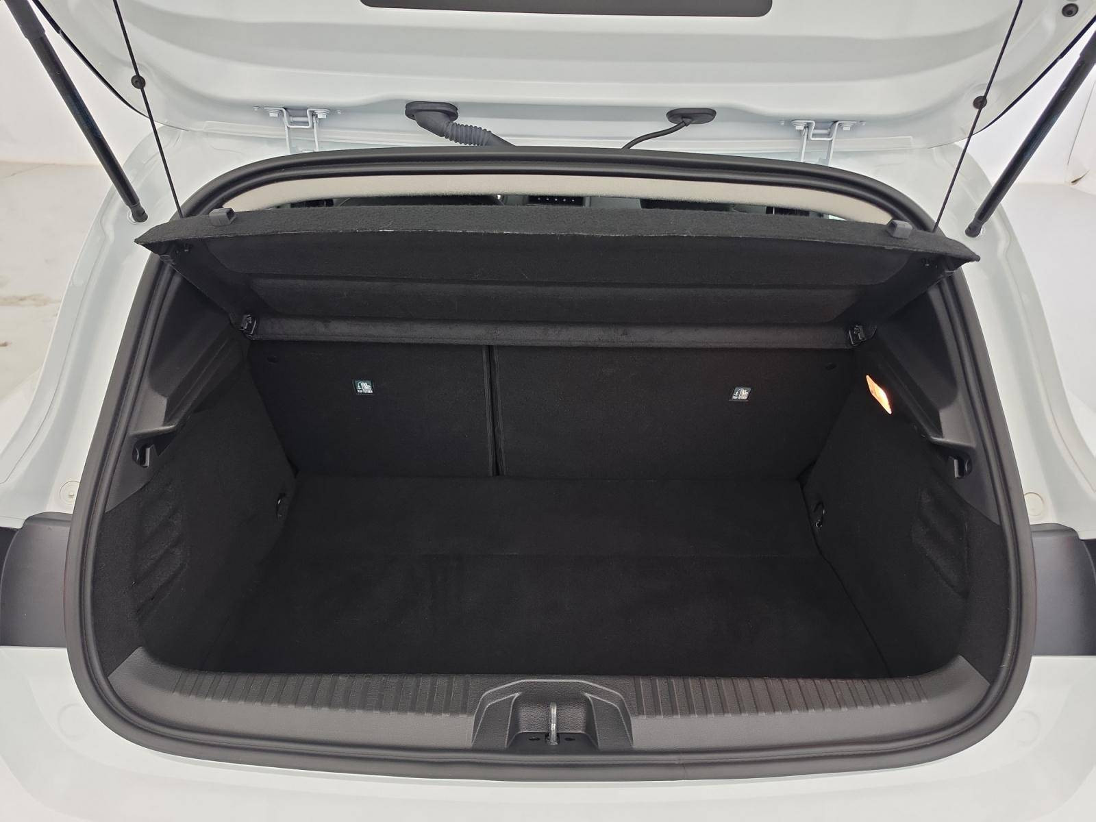 Vente en ligne Renault Clio 5 Clio E-Tech full hybrid 145 ch GSR2 au prix de 18 990 €