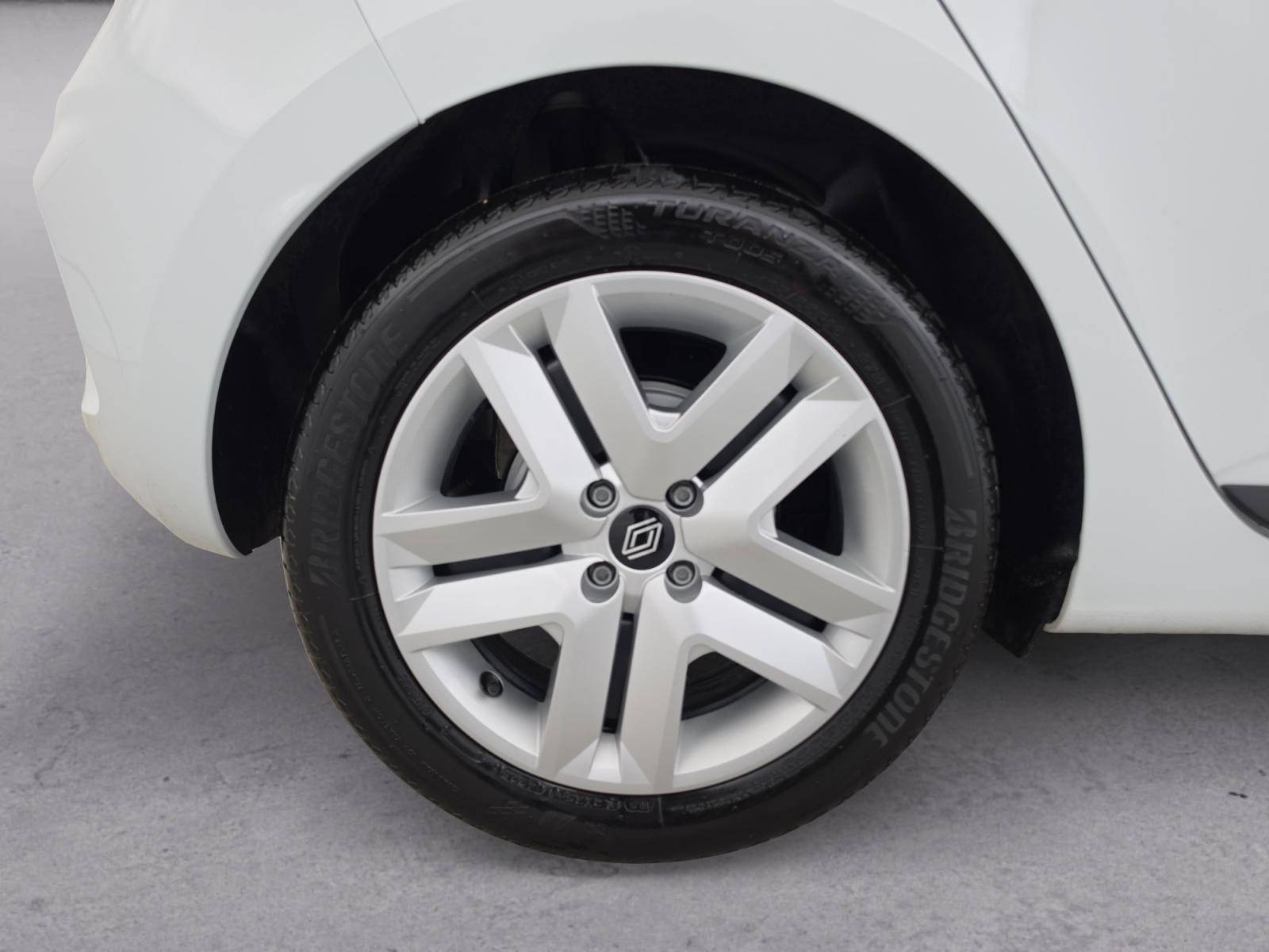 Vente en ligne Renault Clio 5 Clio E-Tech full hybrid 145 ch GSR2 au prix de 18 990 €