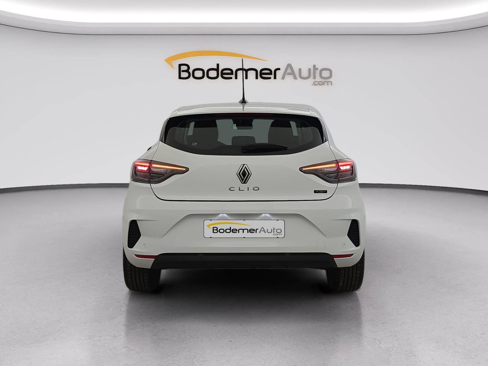 Vente en ligne Renault Clio 5 Clio E-Tech full hybrid 145 ch GSR2 au prix de 18 990 €