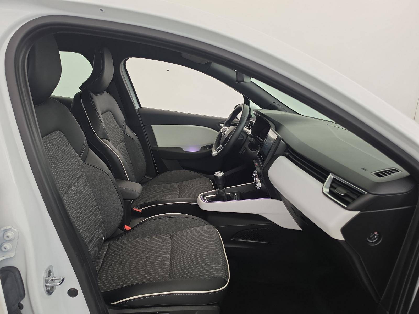 Vente en ligne Renault Clio 5 Clio TCe 90 - 21N au prix de 14 260 €