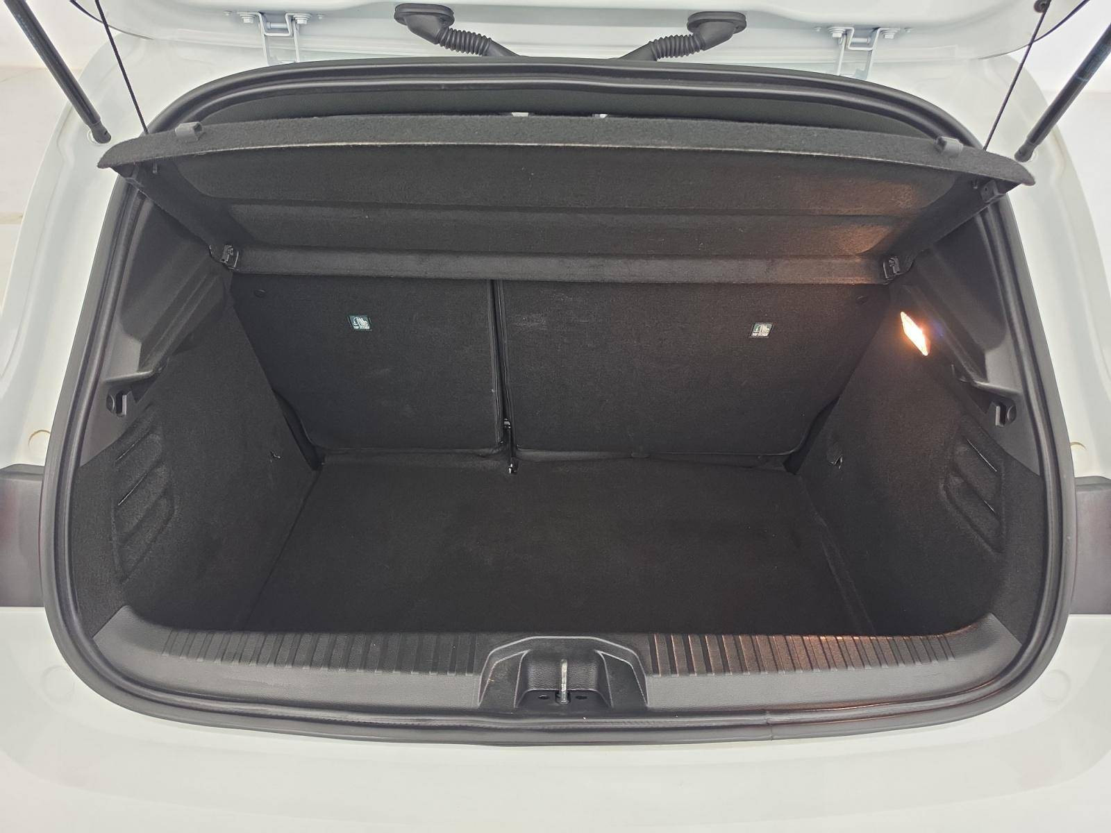 Vente en ligne Renault Clio 5 Clio TCe 90 - 21N au prix de 14 260 €