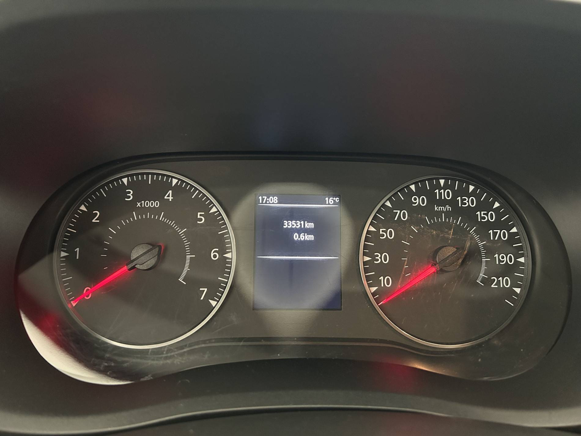Vente en ligne Renault Master Fourgon MASTER FGN TRAC F3500 L2H2 BLUE DCI 135 au prix de 21 990 €