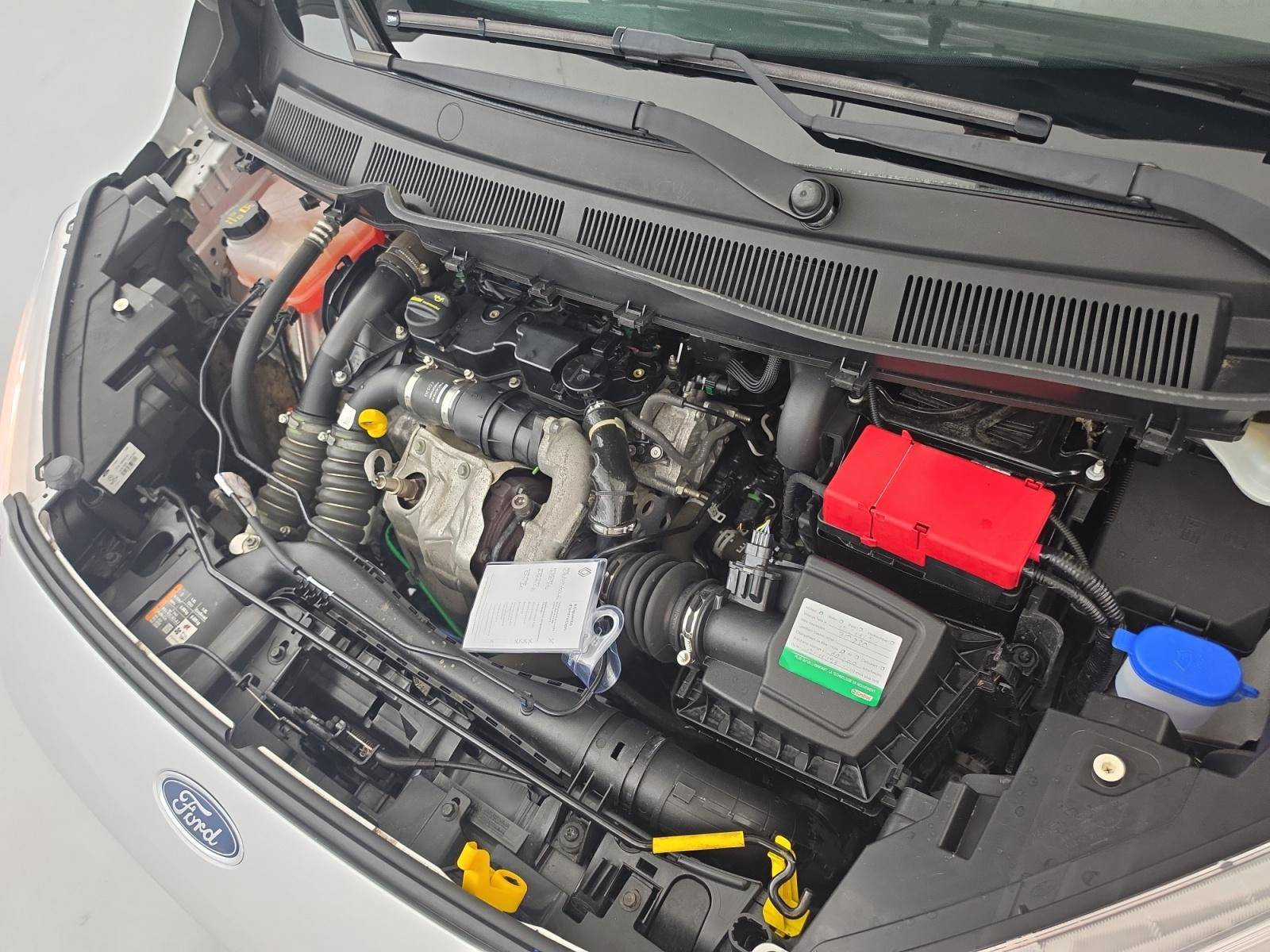 Vente en ligne Ford Tourneo Courier  1.5 TDCI 100 BV6 S&S au prix de 13 990 €