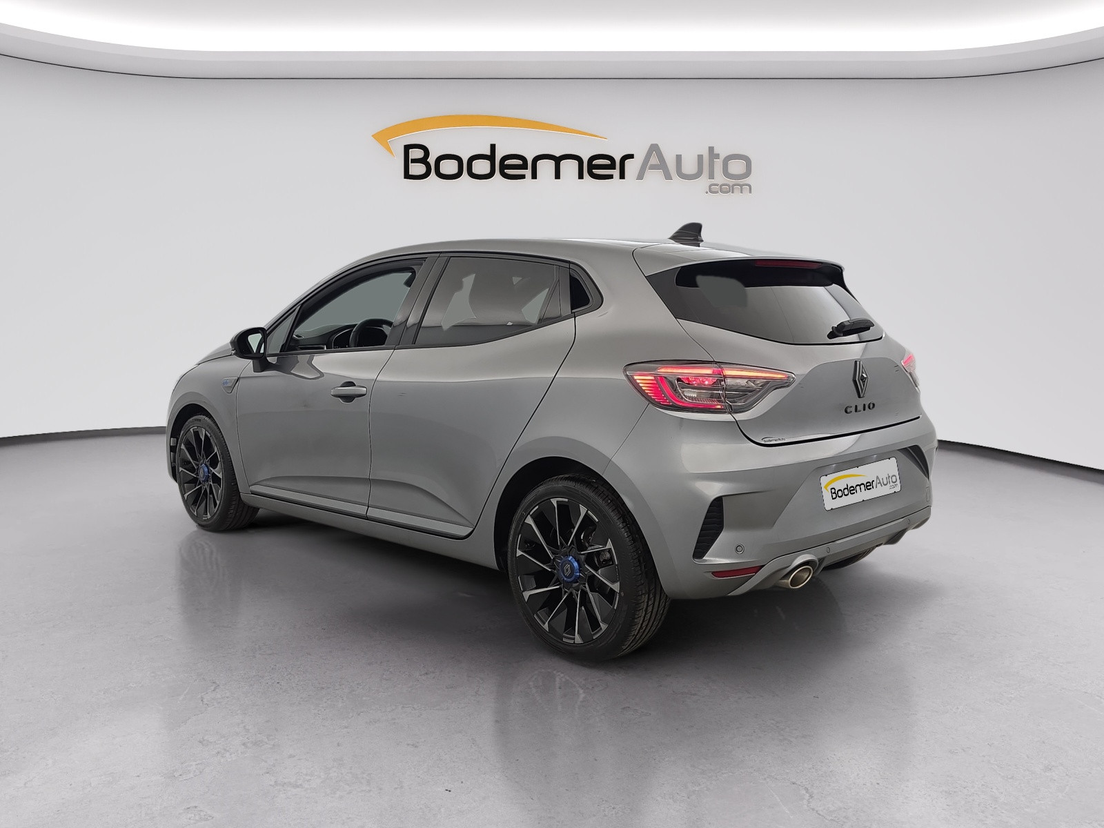 Vente en ligne Renault Clio 5 Clio TCe 90 au prix de 17 990 €