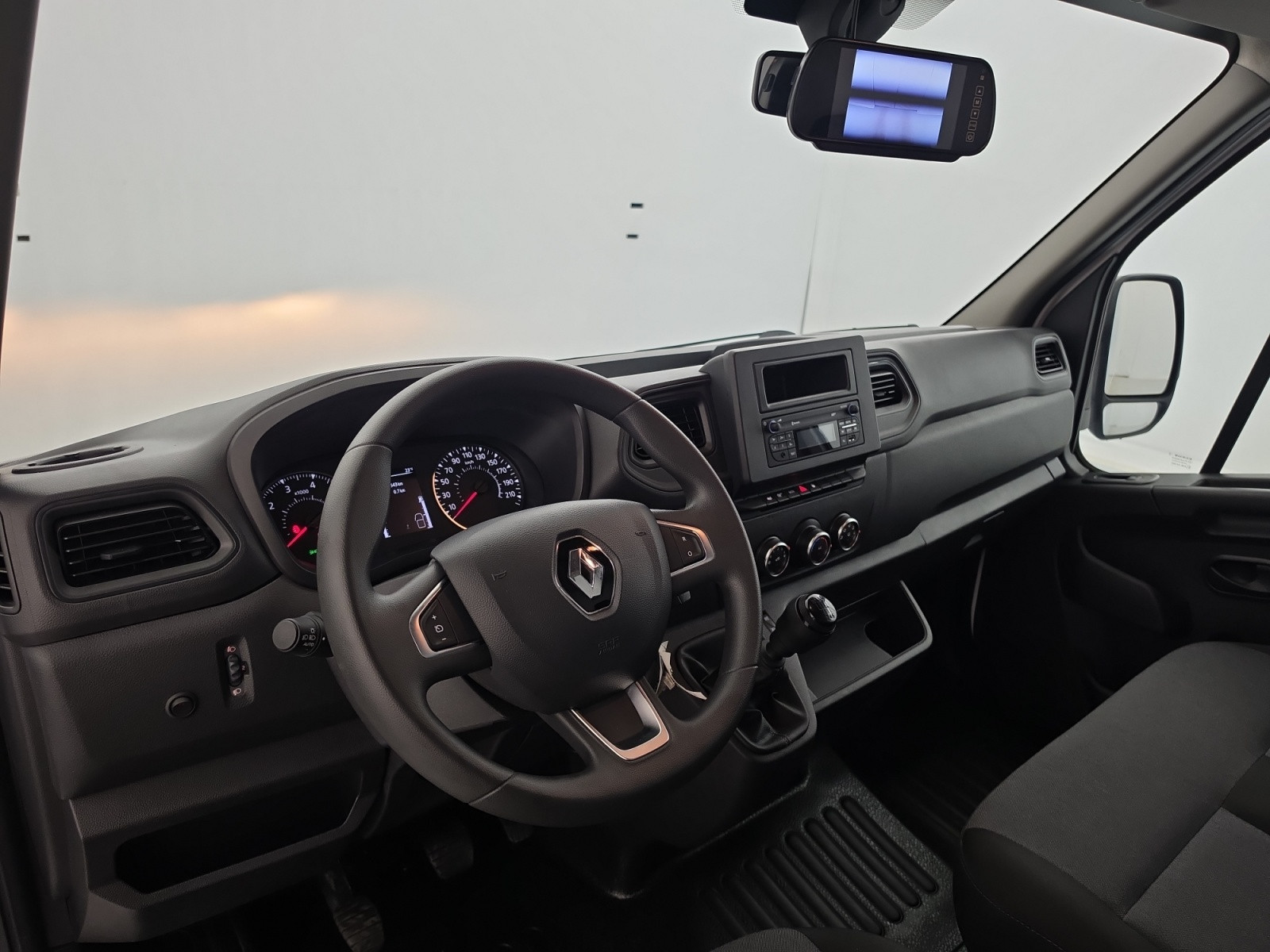 Vente en ligne Renault Master 3 Châssis Cabine MASTER TRAC F3500 BLUE DCI 145 EURO VI GRAND VOLUME 20M au prix de 28 900 €